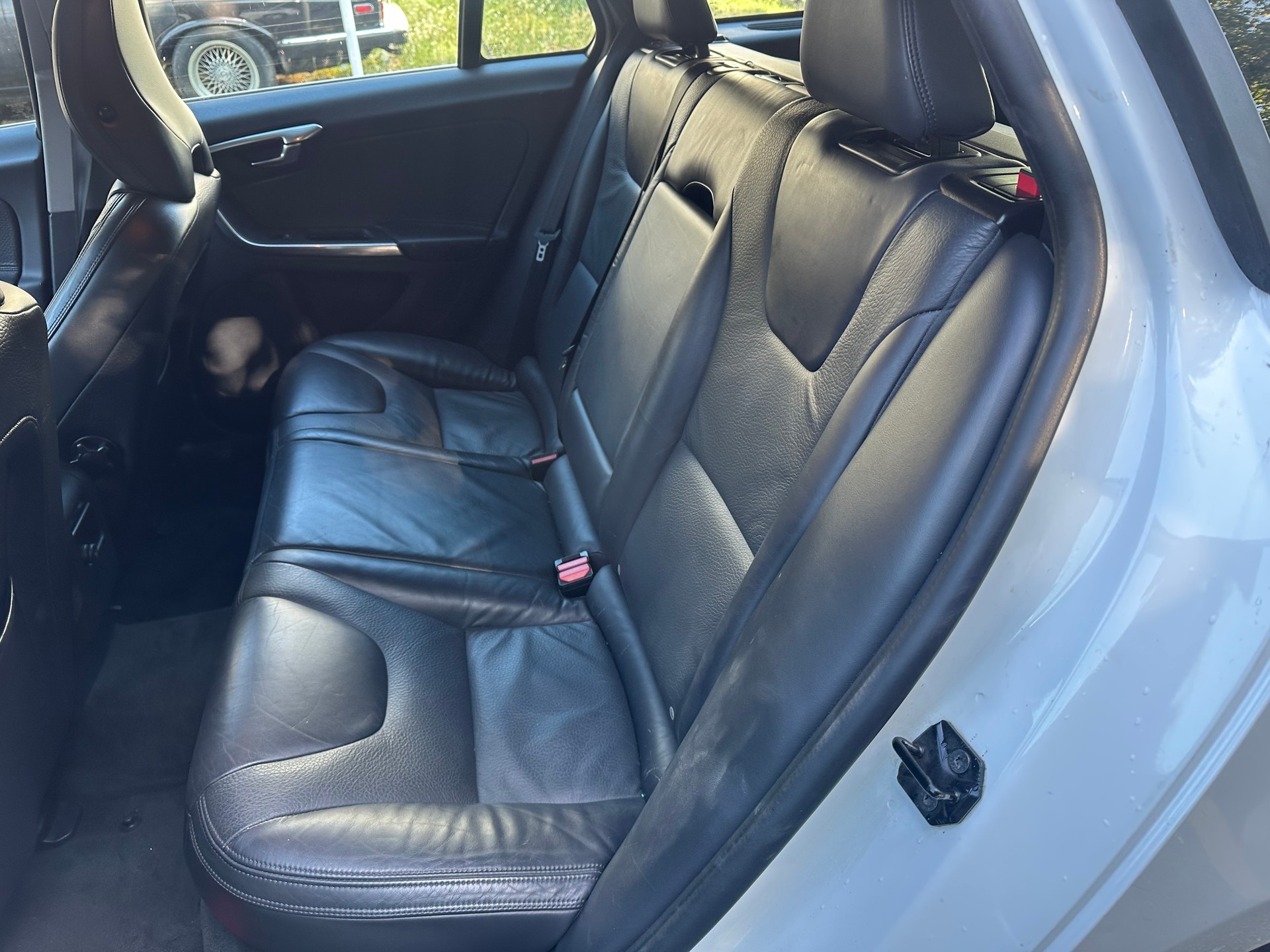 VOLVO V60 D5 AWD Geartronic-image-6