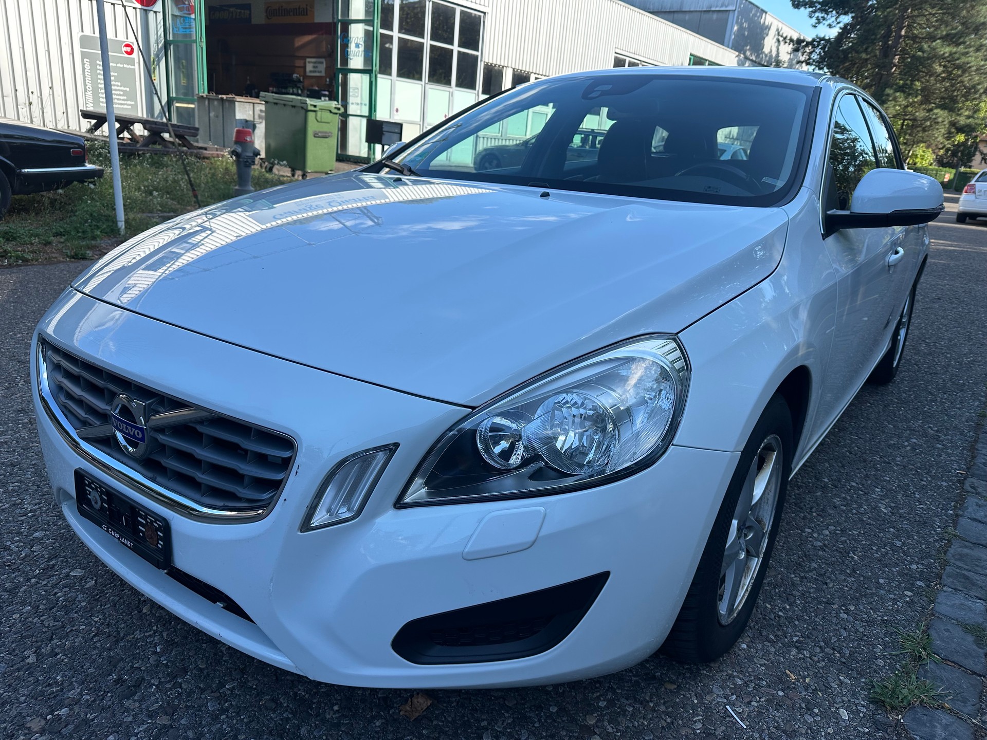 VOLVO V60 D5 AWD Geartronic-image-0