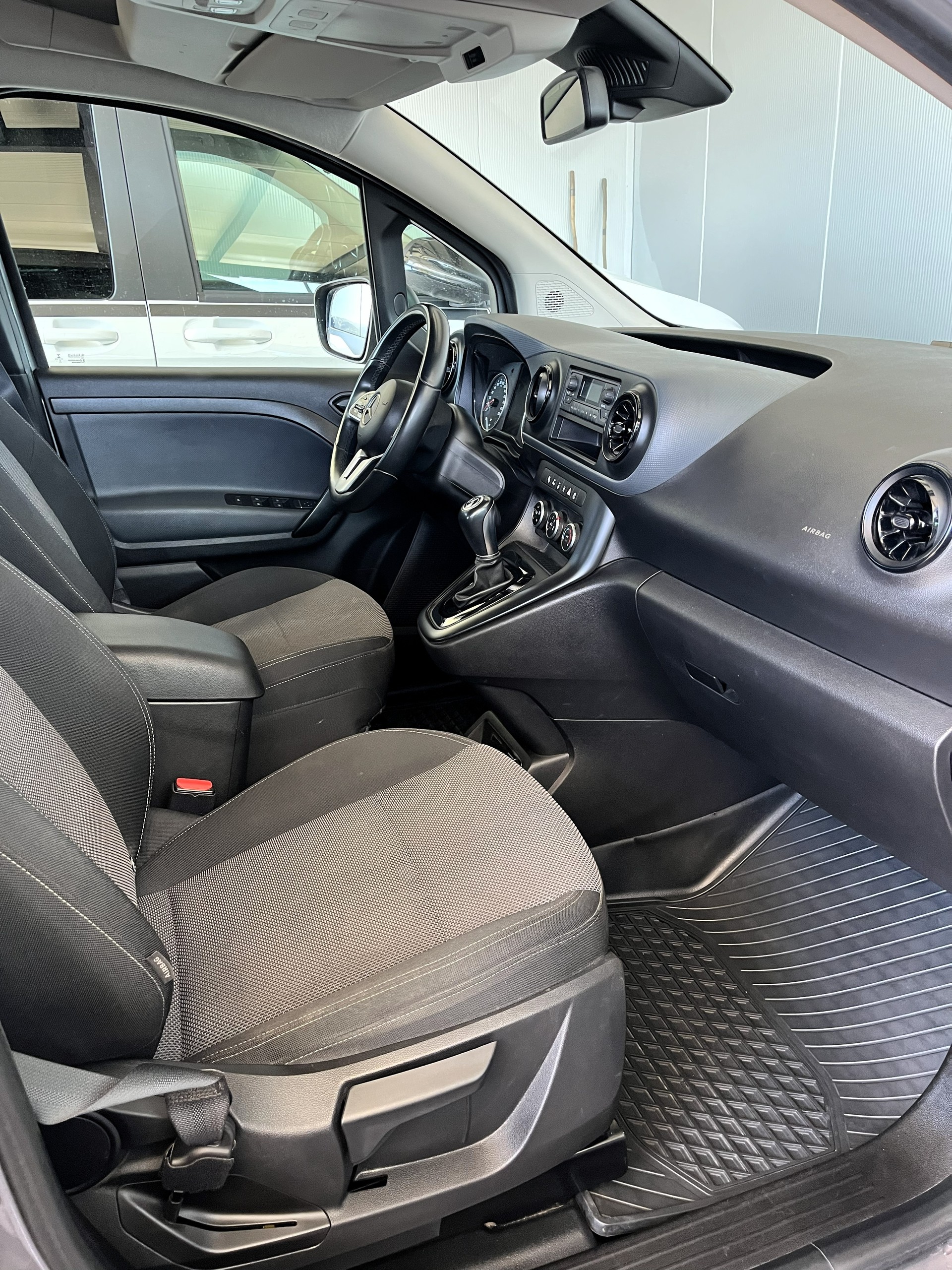 MERCEDES-BENZ Citan 112 CDI Tourer Pro-image-8