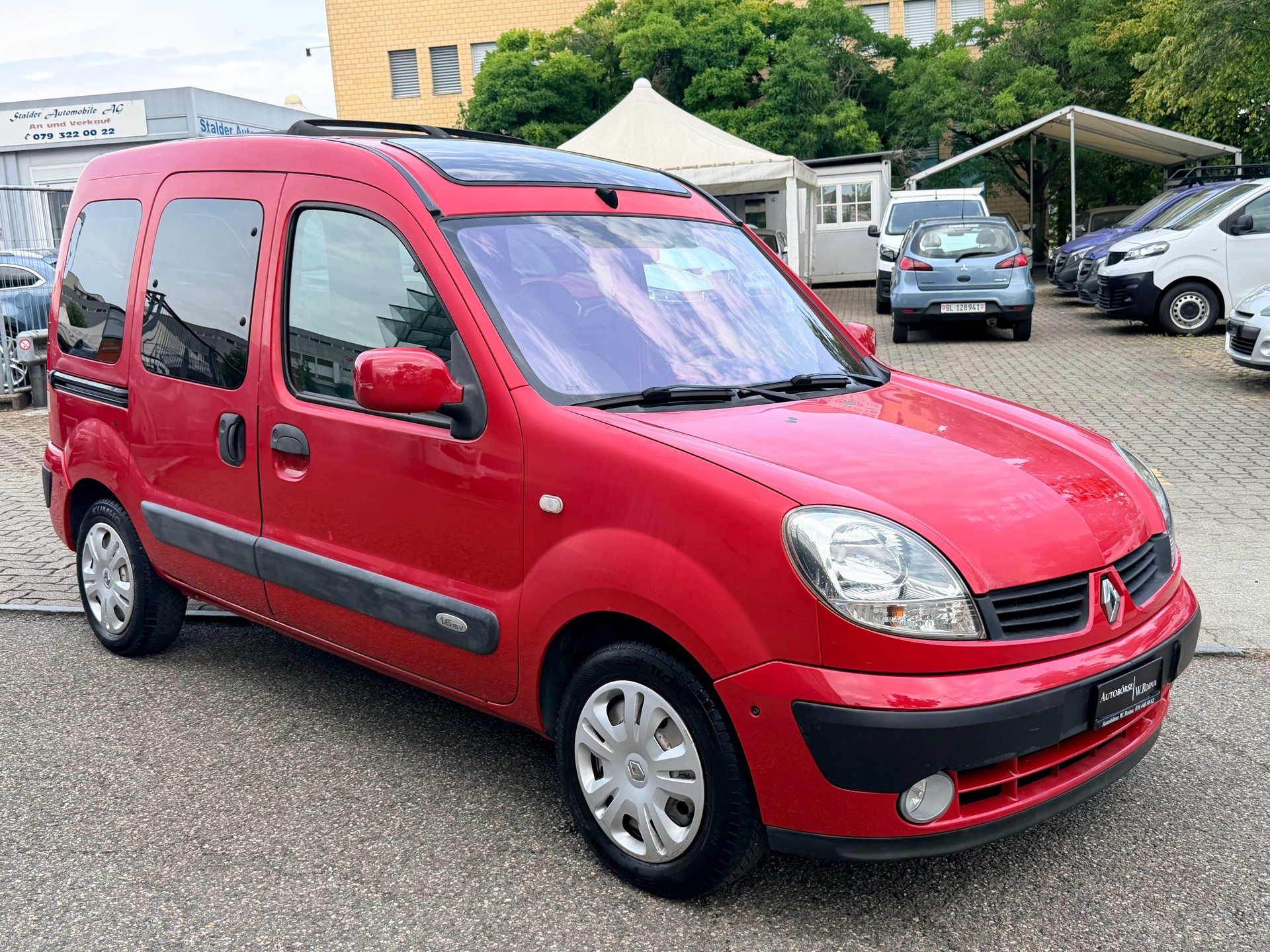RENAULT Kangoo 1.6 16V Privilège-image-0