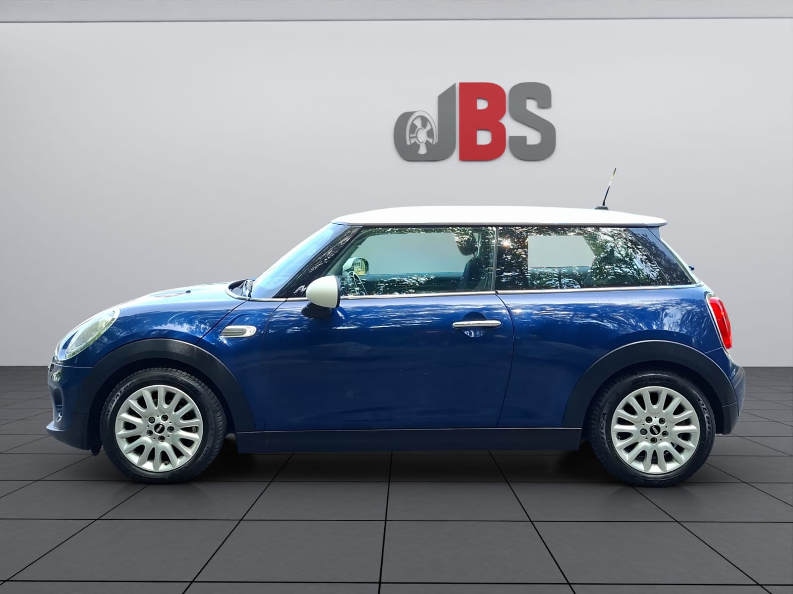 MINI Cooper-image-3