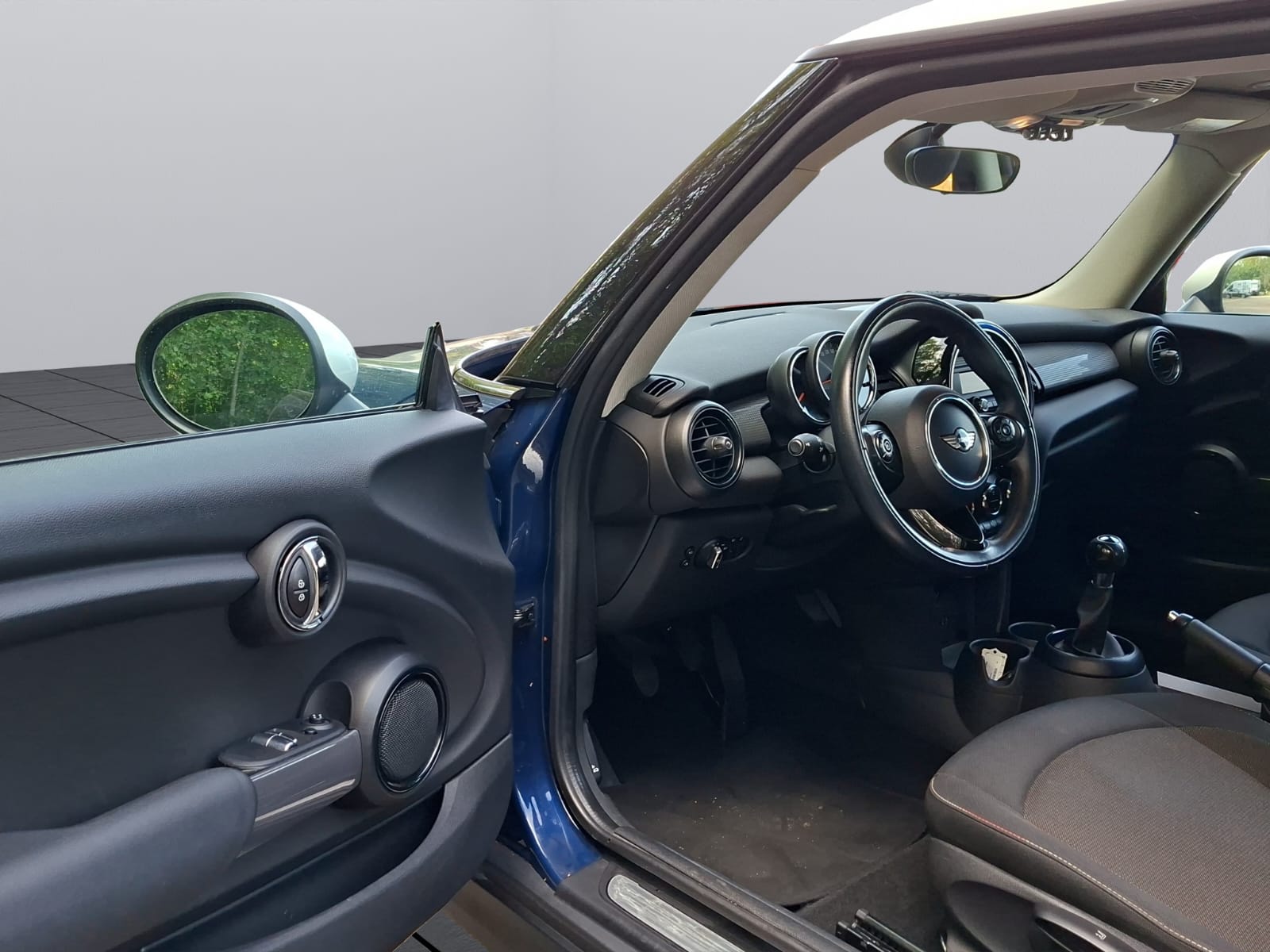 MINI Cooper-image-10