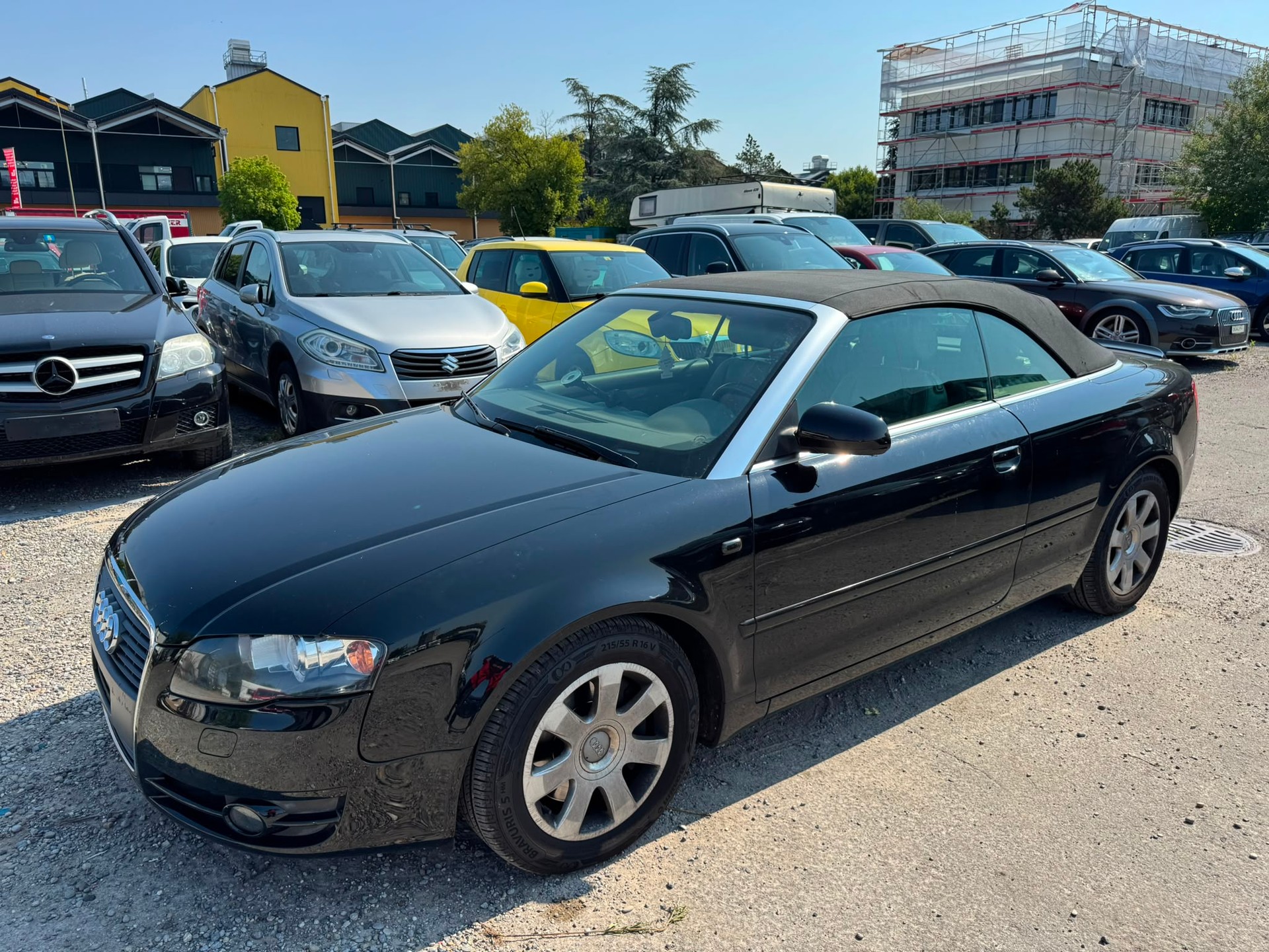 AUDI A4 Cabriolet 2.0T FSI multitronic-image-1