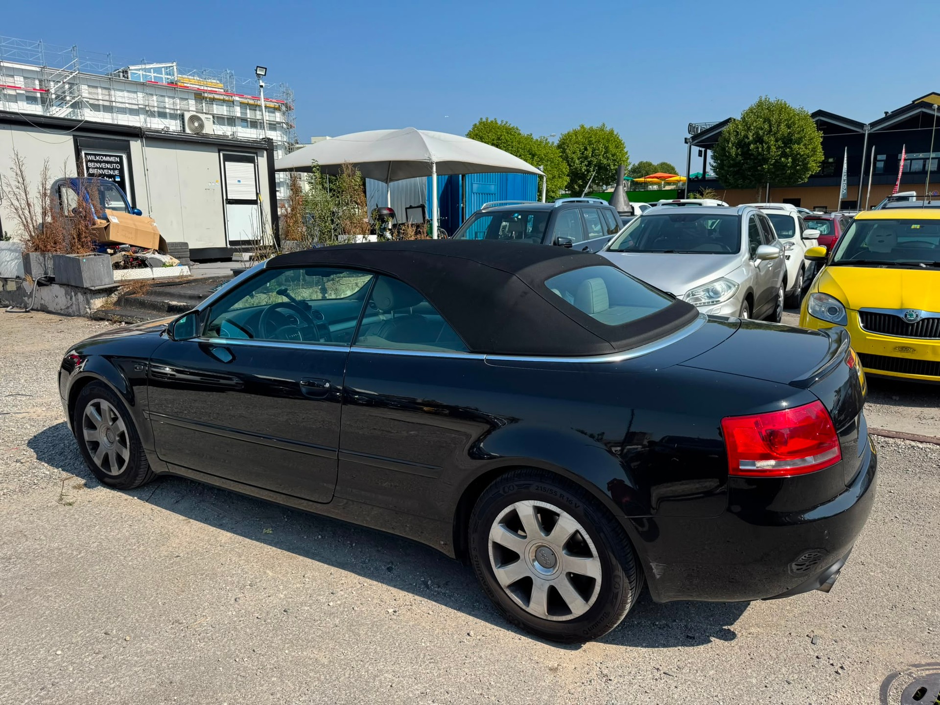 AUDI A4 Cabriolet 2.0T FSI multitronic-image-4