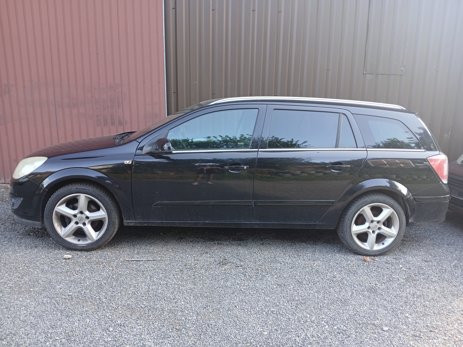 OPEL Astra Caravan 1.6i 16V-image-1