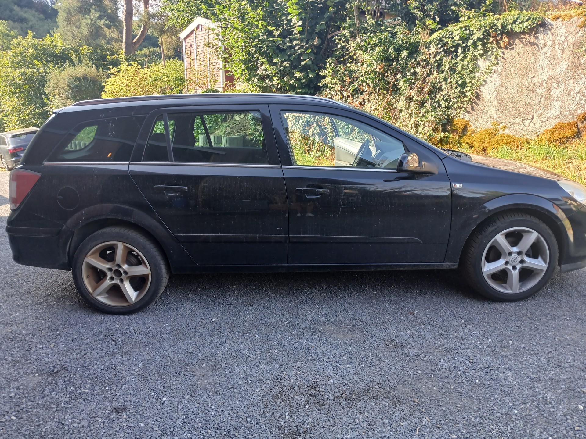 OPEL Astra Caravan 1.6i 16V-image-0