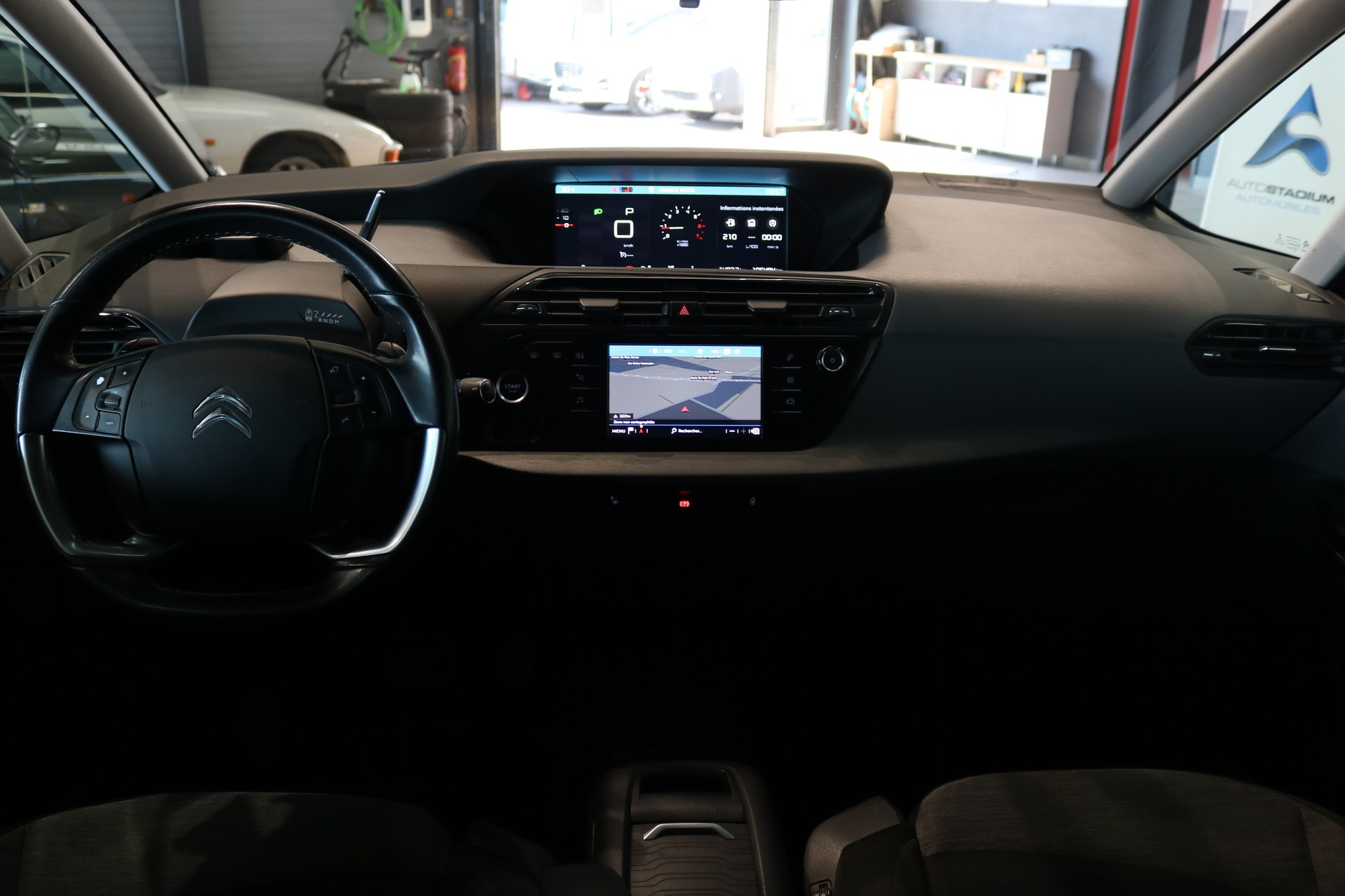 CITROEN Grand C4 Picasso 2.0 BlueHDi Exclusive Automatic-image-32