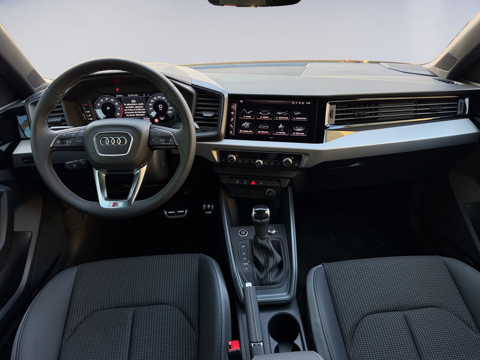 AUDI A1 Sportback 30 TFSI S Line Attraction S-tronic-image-8