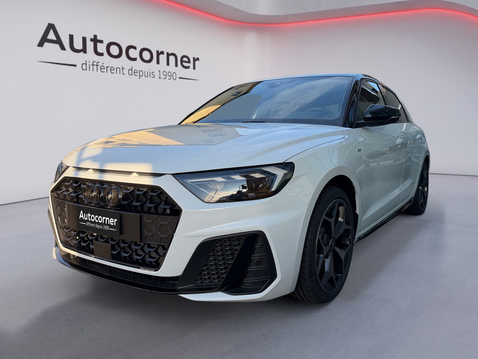 AUDI A1 Sportback 30 TFSI S Line Attraction S-tronic-image-1