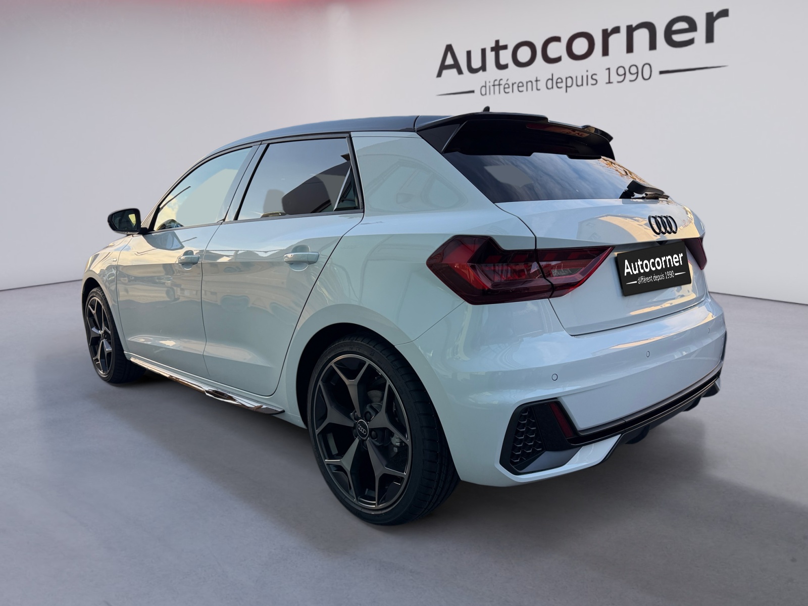 AUDI A1 Sportback 30 TFSI S Line Attraction S-tronic-image-2