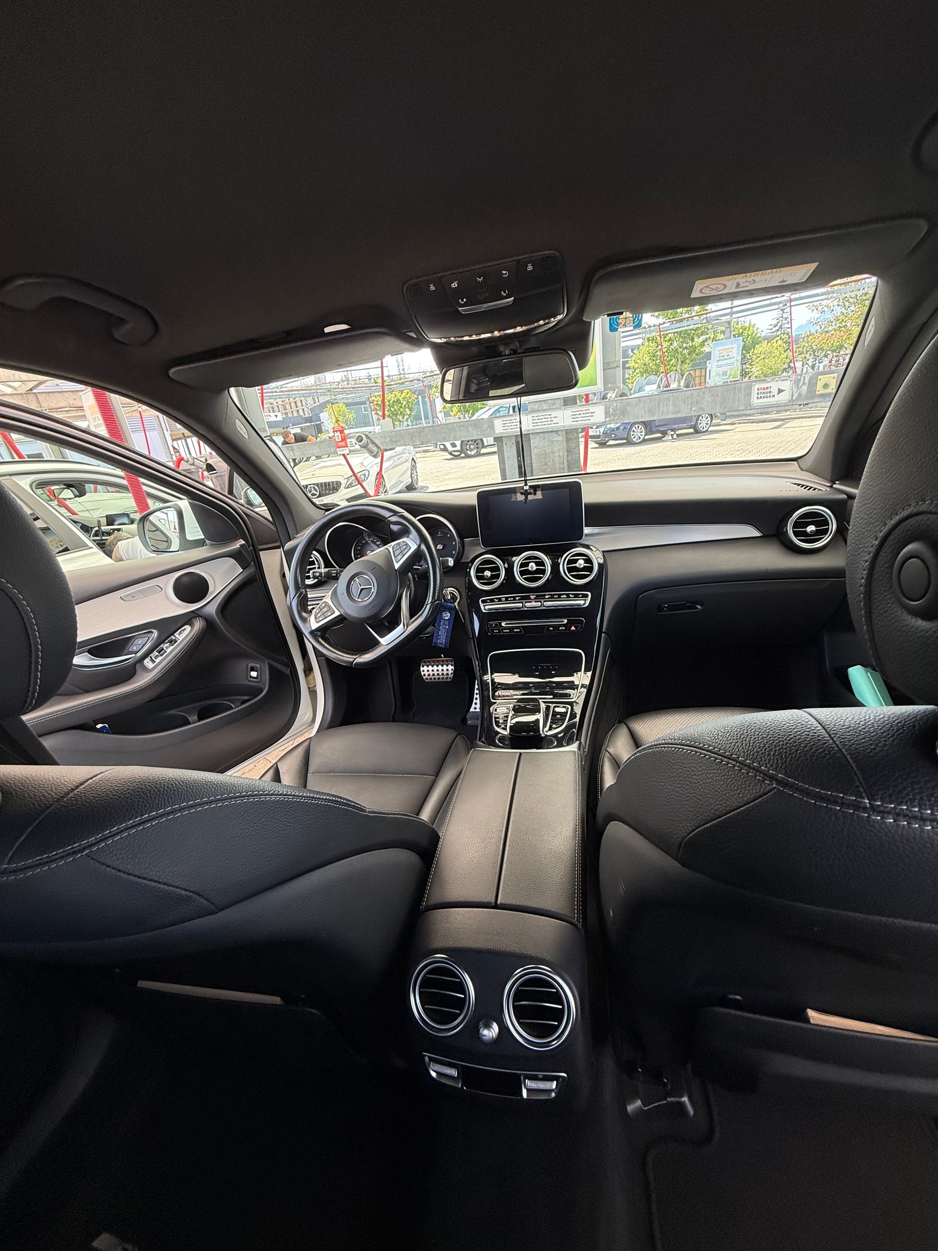 MERCEDES-BENZ GLC 250 d Exclusive 4m-image-4