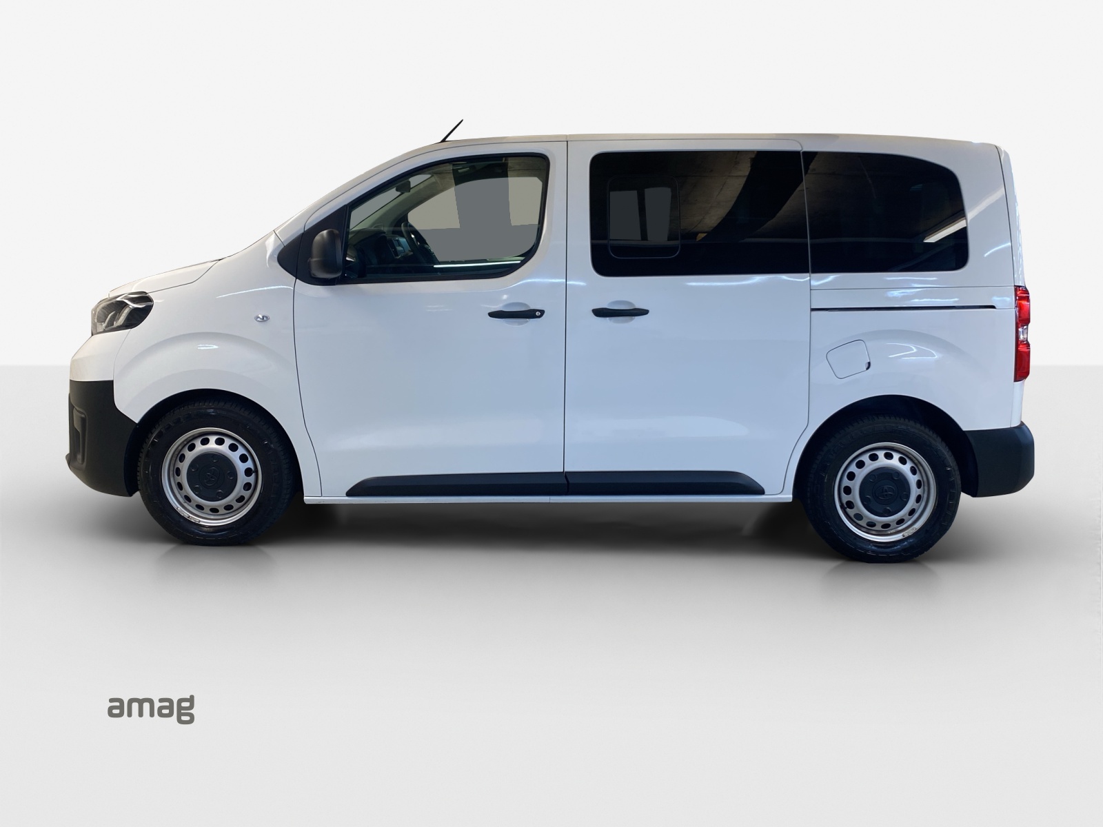 TOYOTA Proace Verso 1,5 D-4D Combi Compact-image-1