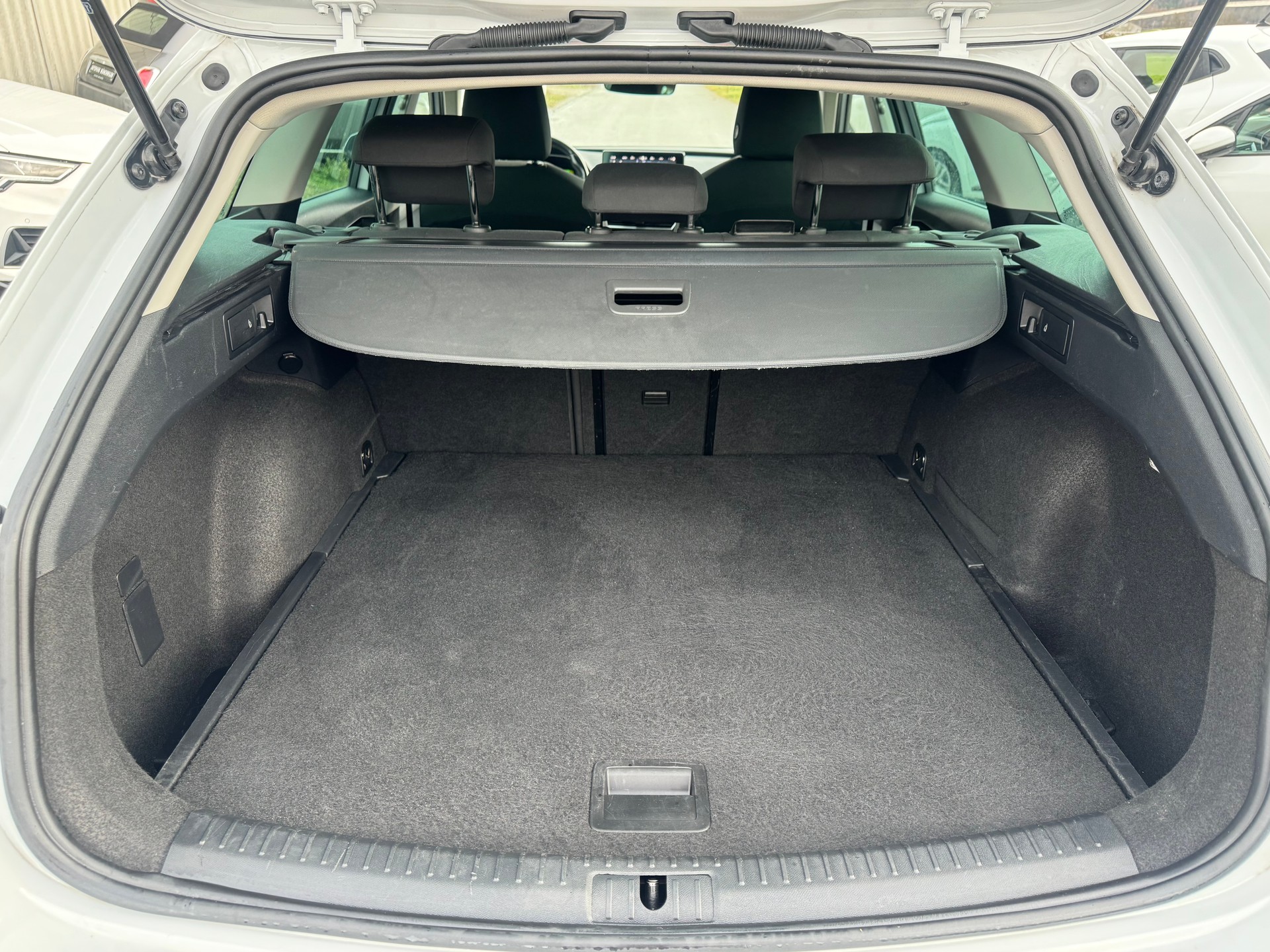 SEAT Leon 2.0 TDI EVO DSG Style-image-15