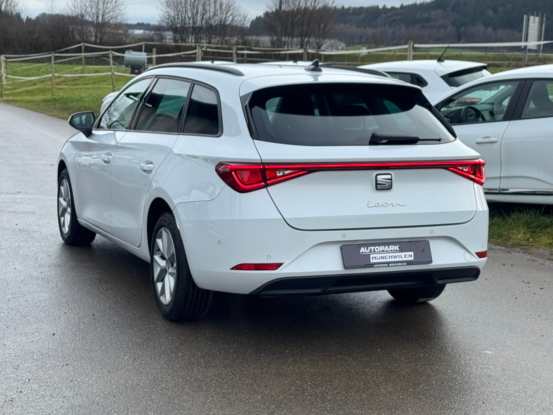 SEAT Leon 2.0 TDI EVO DSG Style-image-3