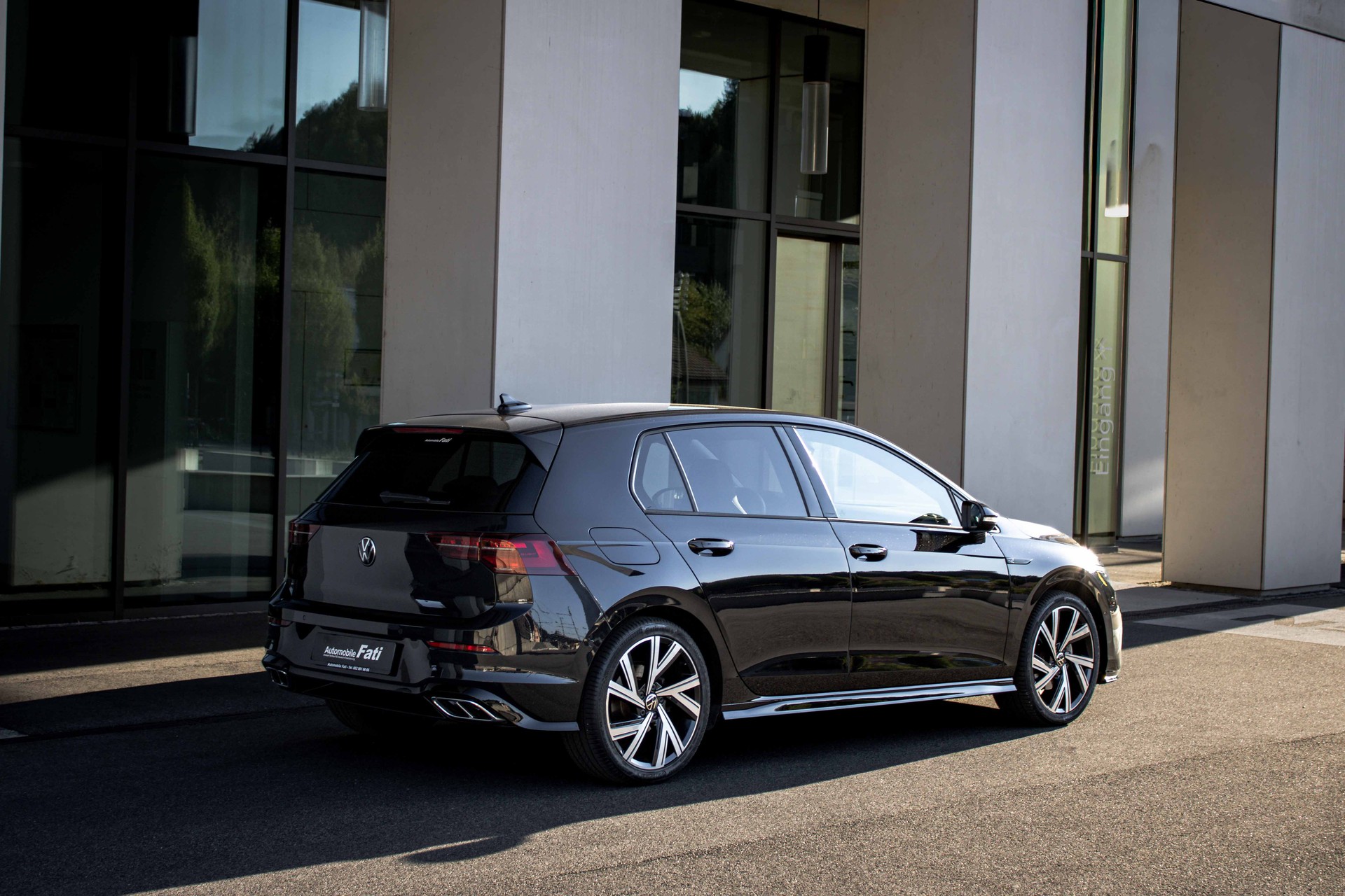 VW Golf 1.5 eTSI mHEV ACT R-Line DSG-image-6