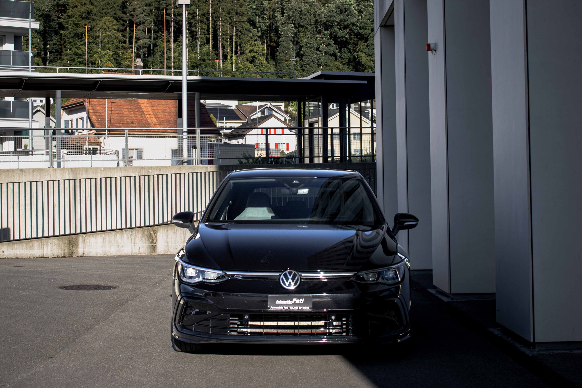 VW Golf 1.5 eTSI mHEV ACT R-Line DSG-showroom-element-2