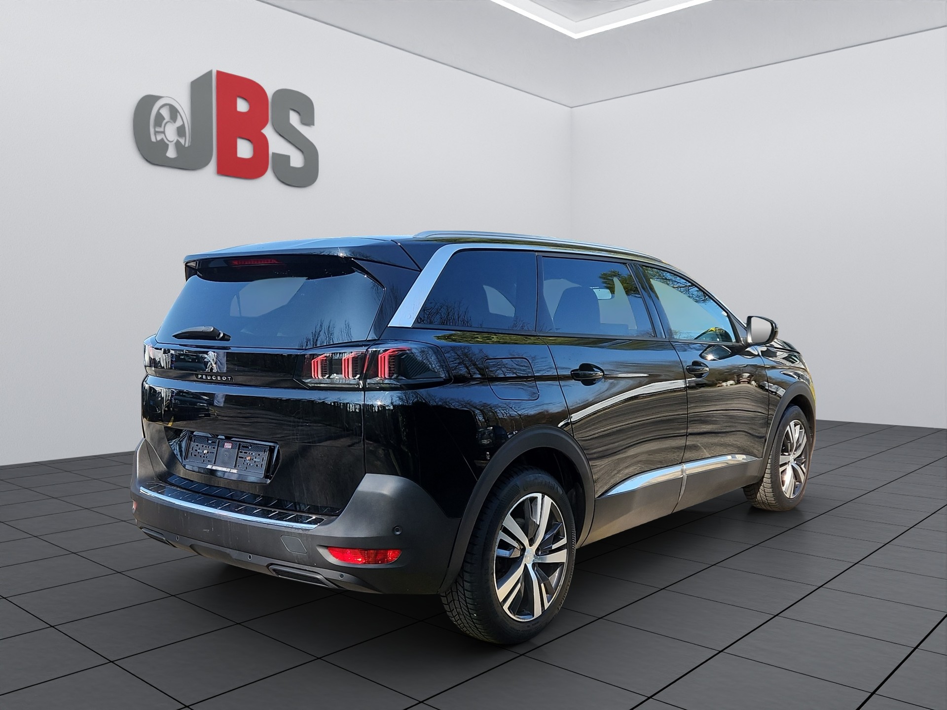 PEUGEOT 5008 1.5 BlueHDi Active Pack EAT8-image-4