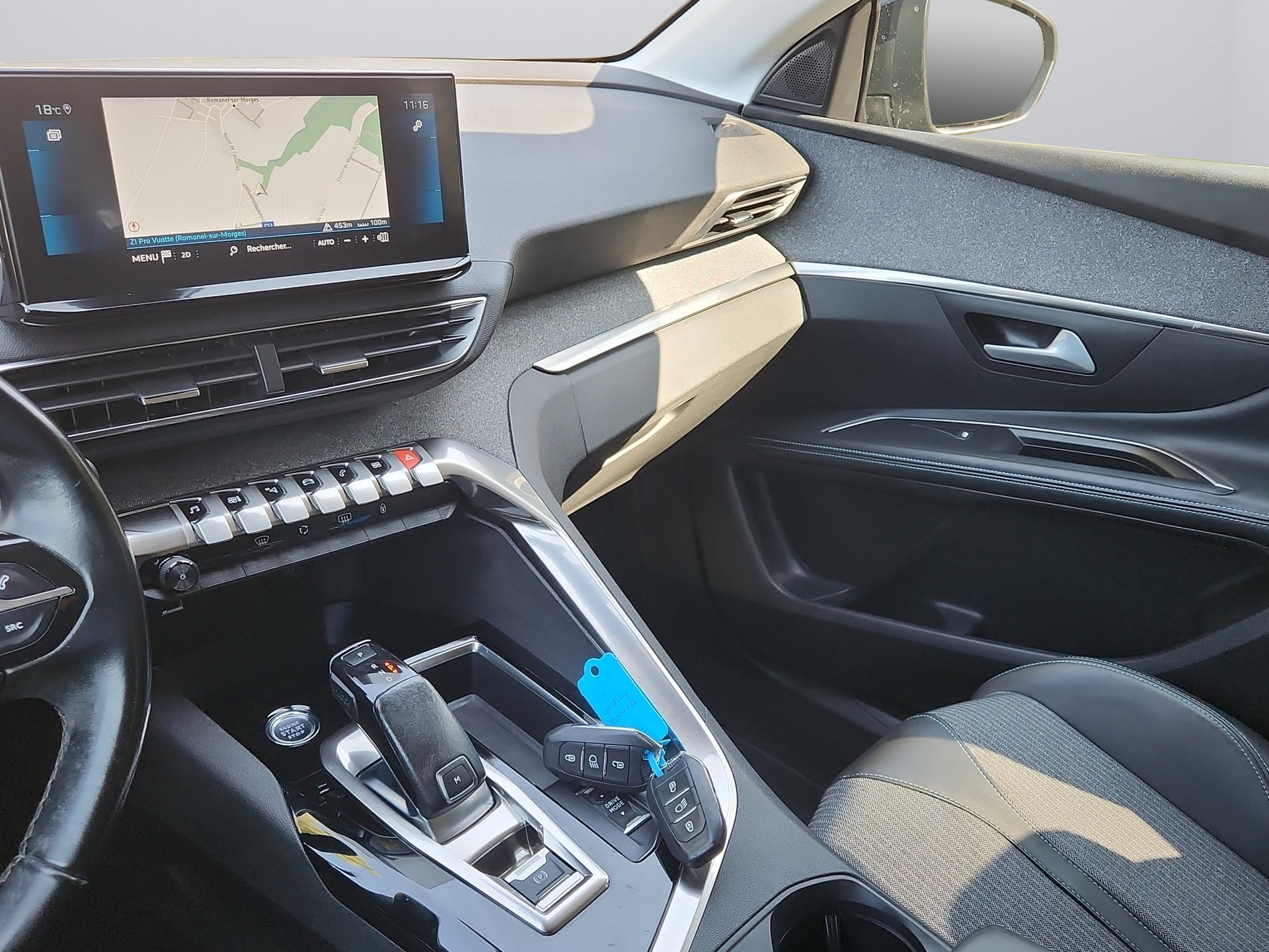 PEUGEOT 5008 1.5 BlueHDi Active Pack EAT8-image-11