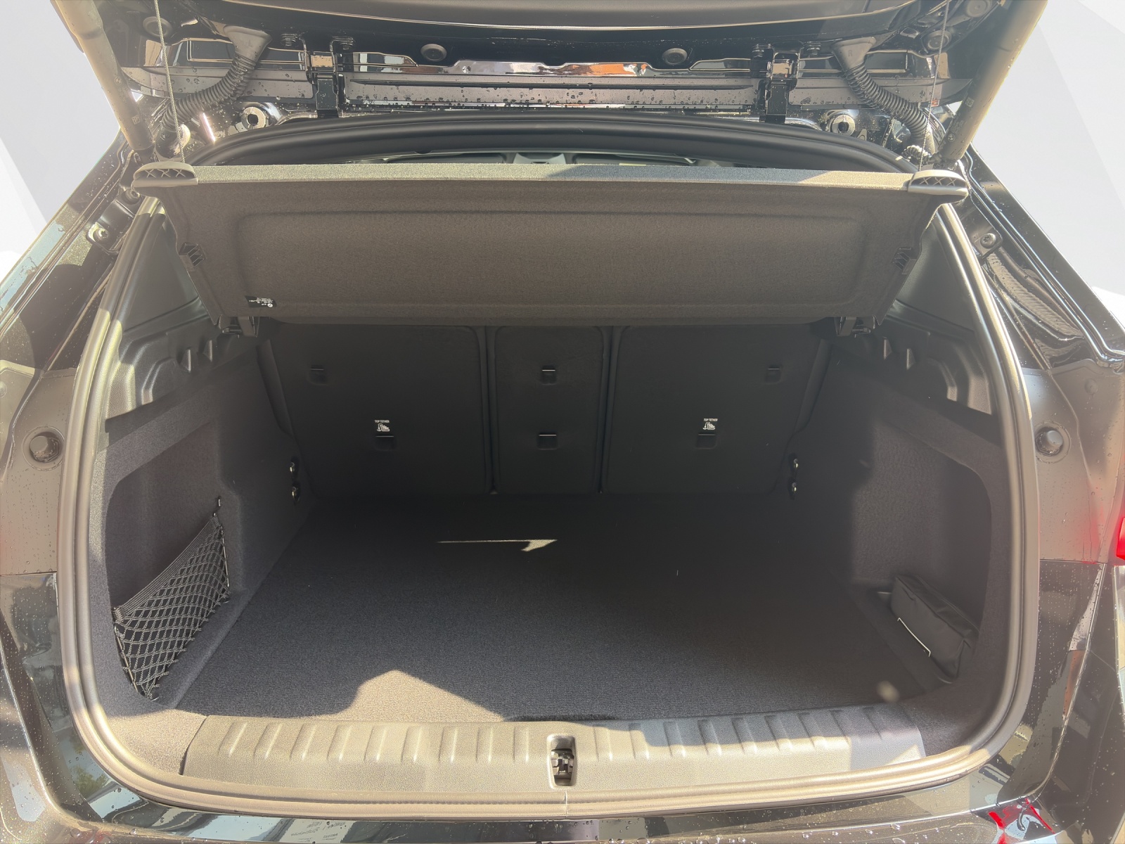 BMW X1 23i xDrive-image-19