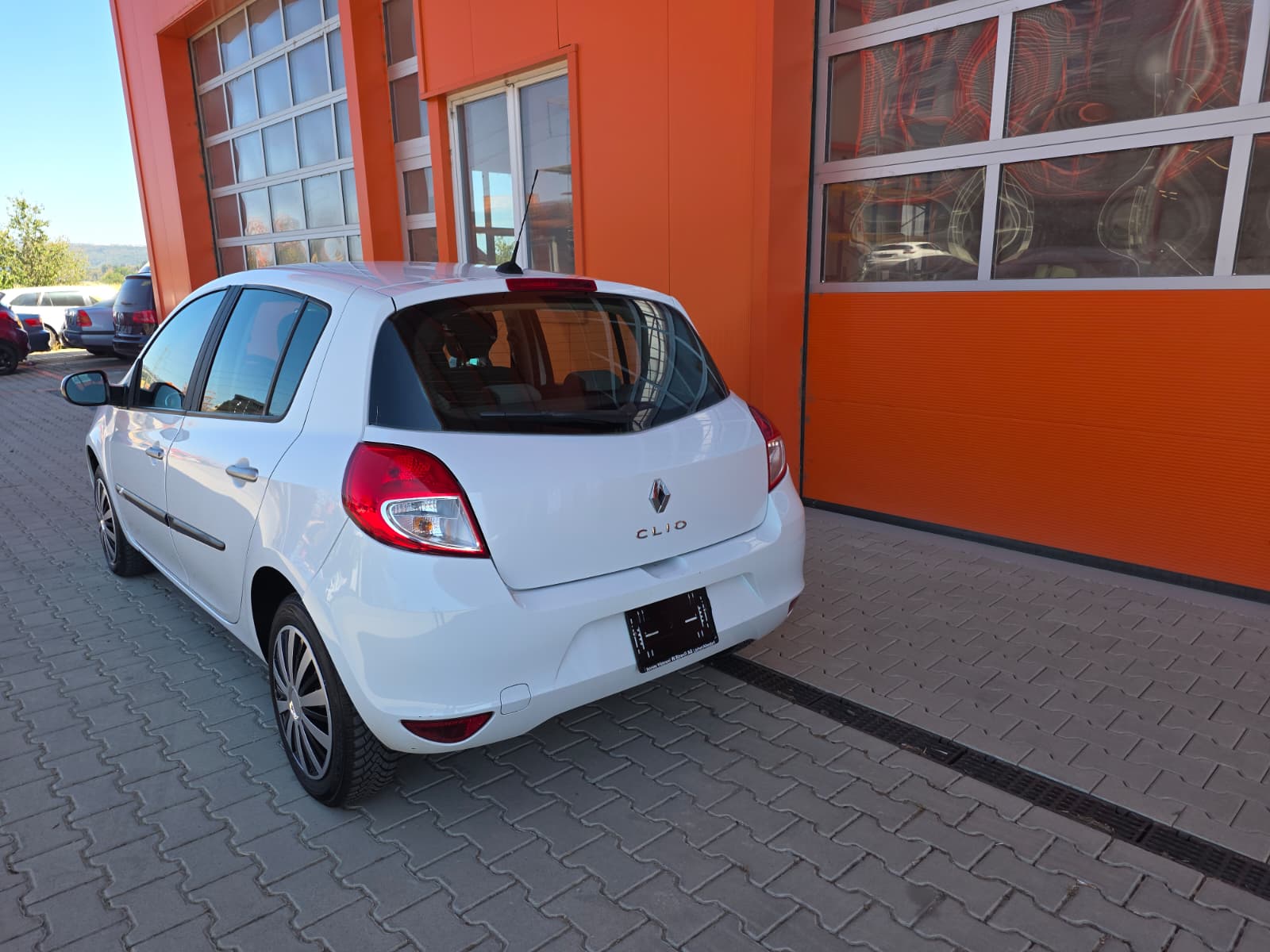 RENAULT Clio 1.2 16V Expression-image-1