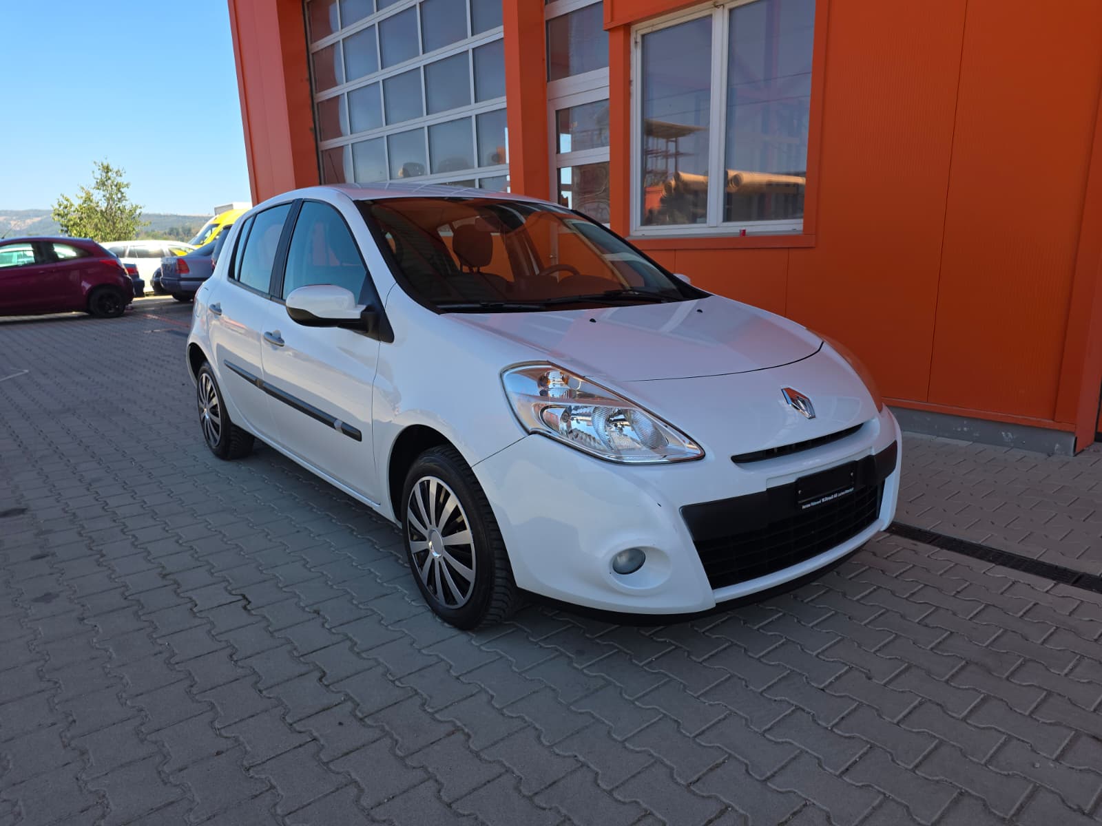 RENAULT Clio 1.2 16V Expression-image-0