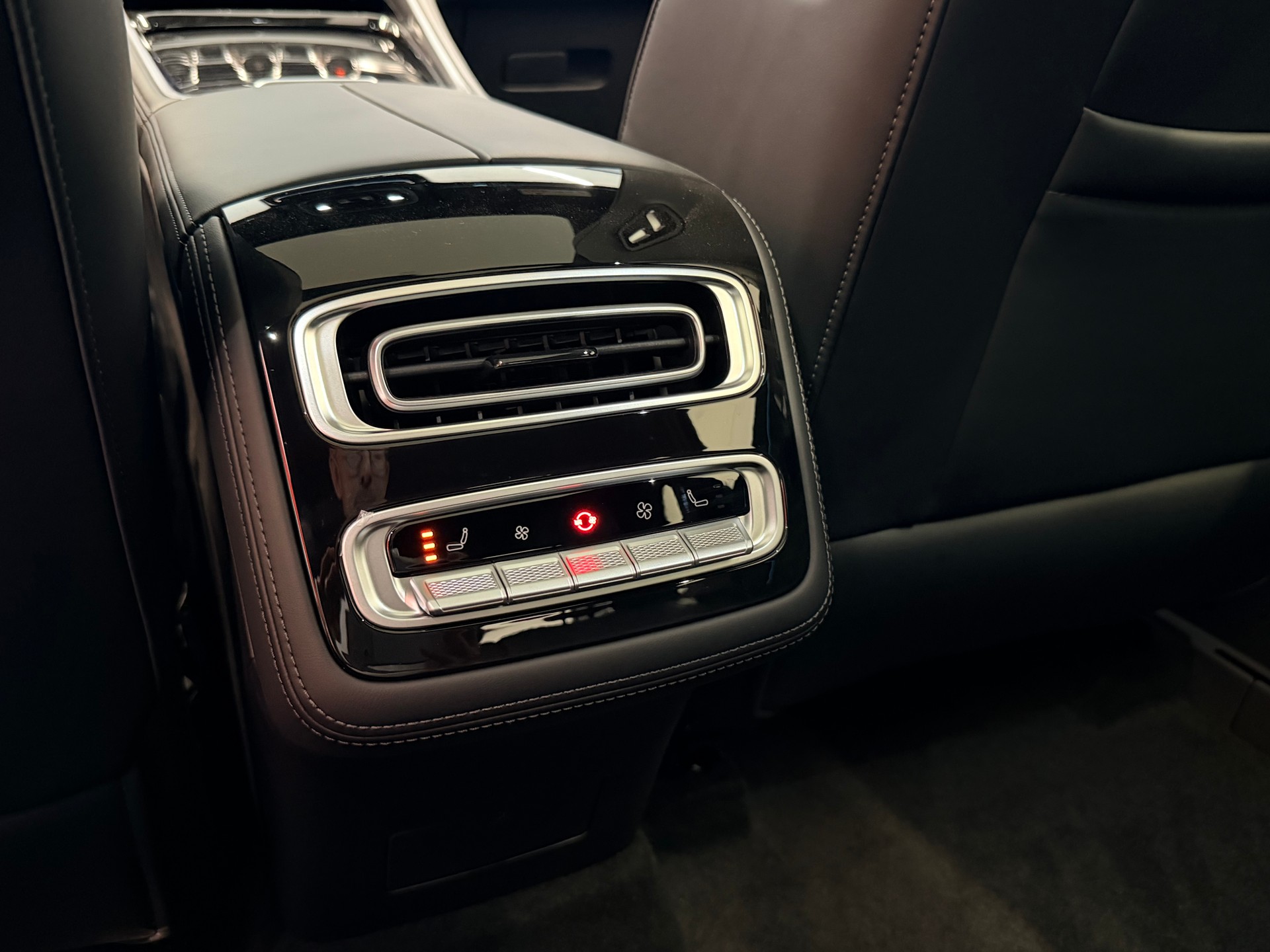 OMODA Premium 1.5 TGDI AWD 537PS-image-18