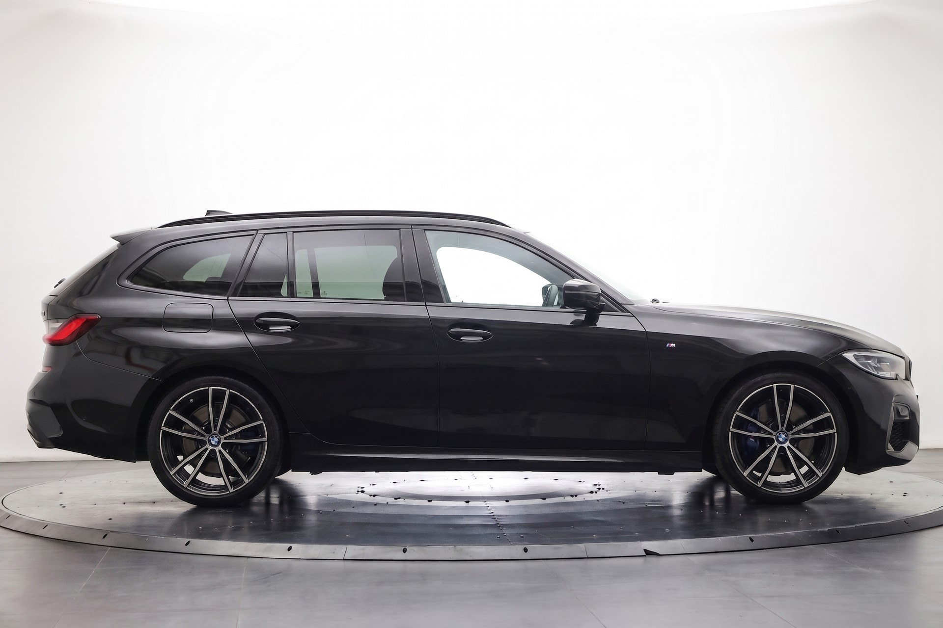 BMW M340d xDrive 48V Touring Steptronic Sport-image-4