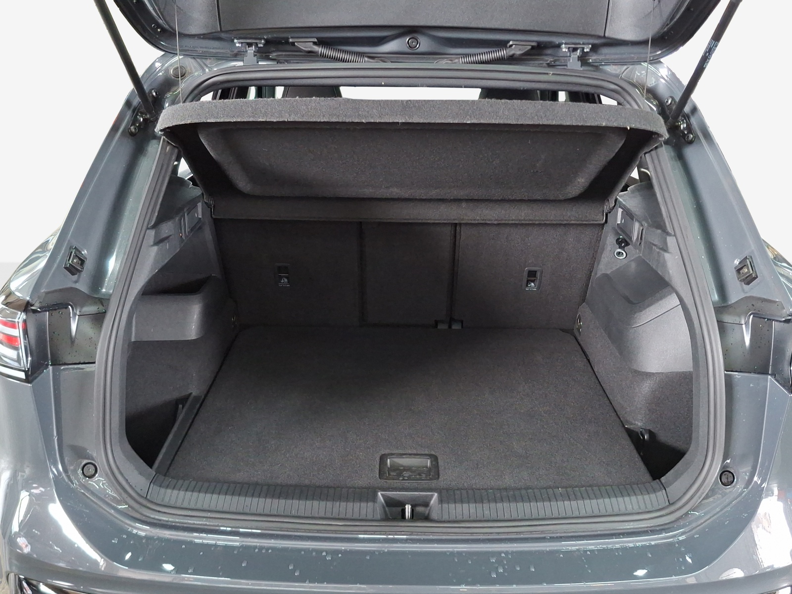 VW Tiguan 2.0 TSI DSG R-Line 4Motion-image-12