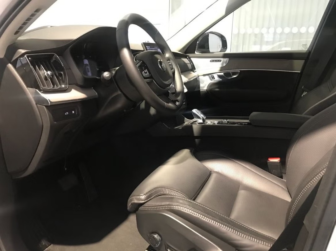 VOLVO XC90 T8 eAWD PluginHybrid Ultra Dark Geartronic-showroom-element-3