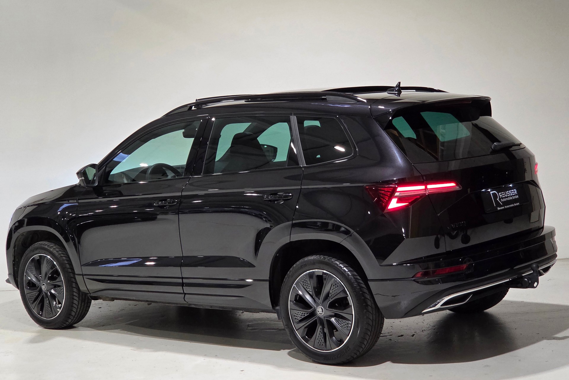 SKODA Karoq 1.5 TSI SportLine DSG-image-2