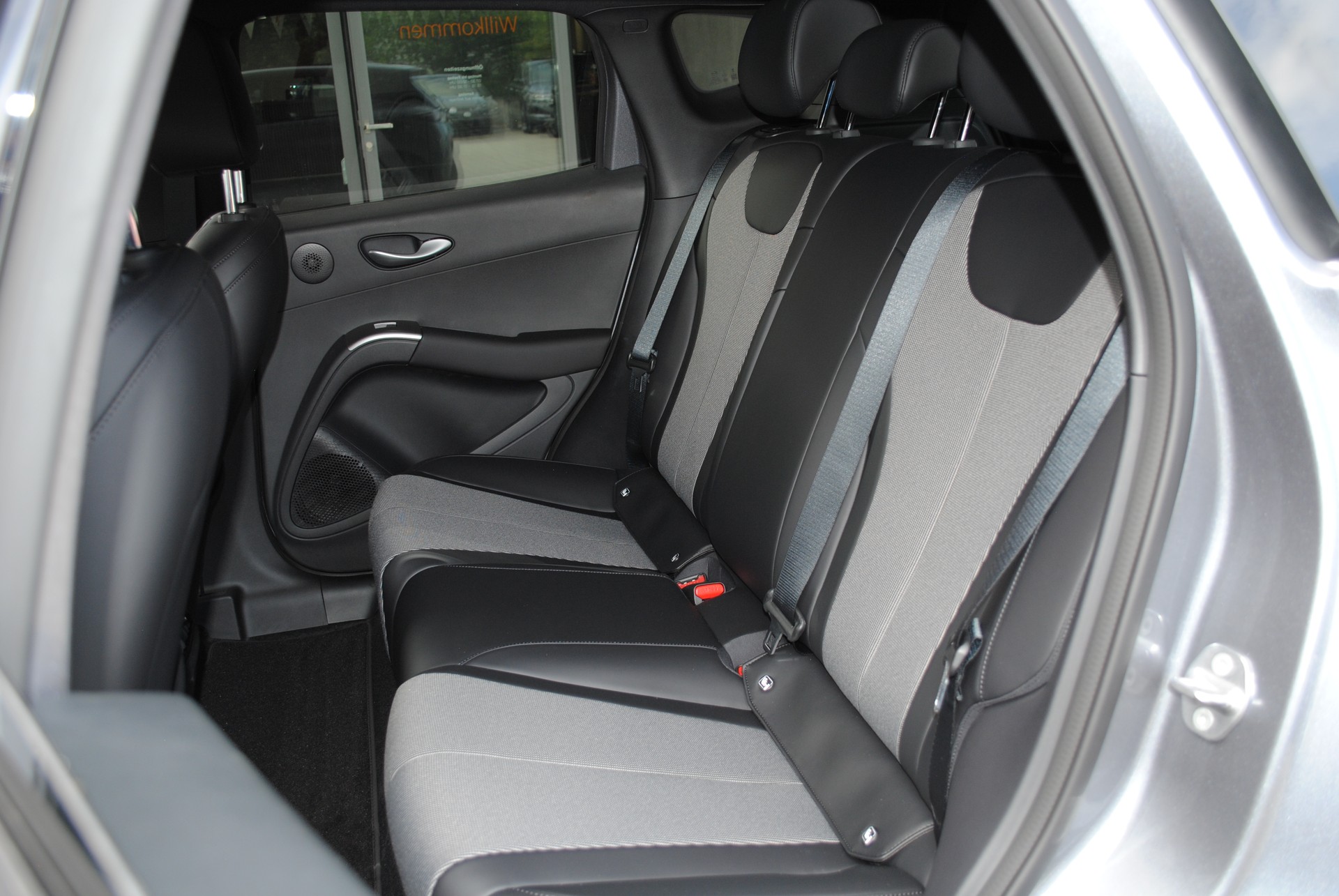BYD Dolphin G DM-i Comfort-image-17