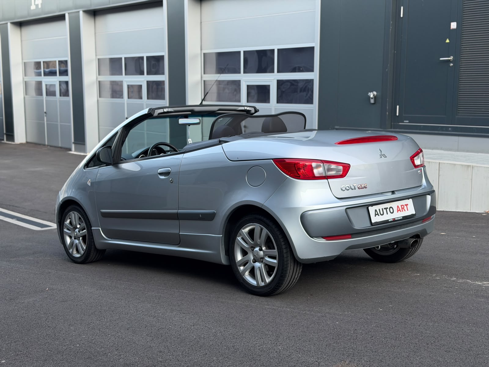 MITSUBISHI Colt Cabriolet 1.5 16V Turbo-image-3