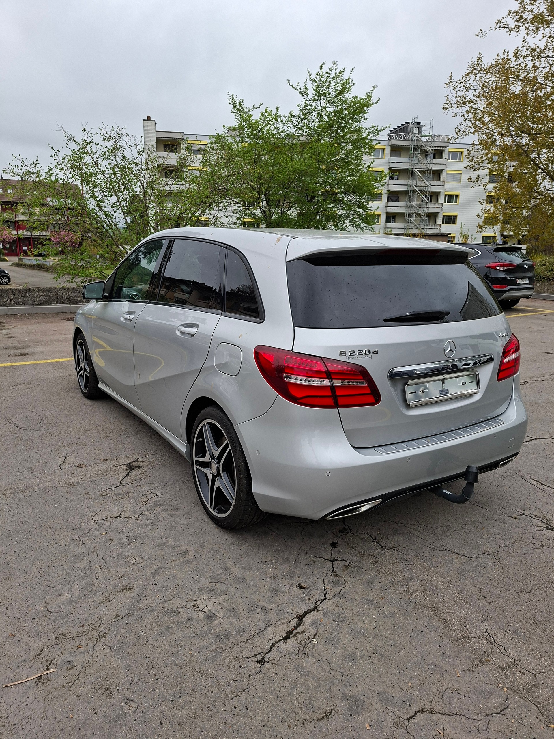 MERCEDES-BENZ B 220 CDI Swiss Star Edition Urban 4Matic 7G-DCT-image-1