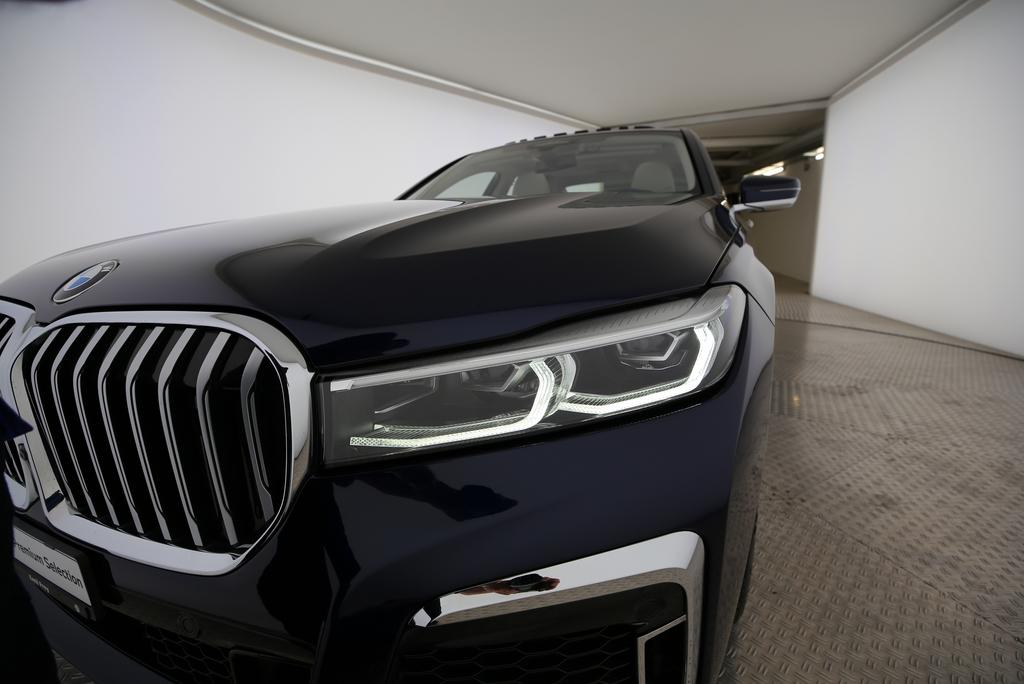 BMW 730d xDrive-image-16
