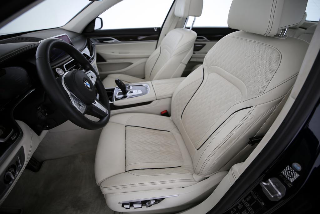 BMW 730d xDrive-image-2