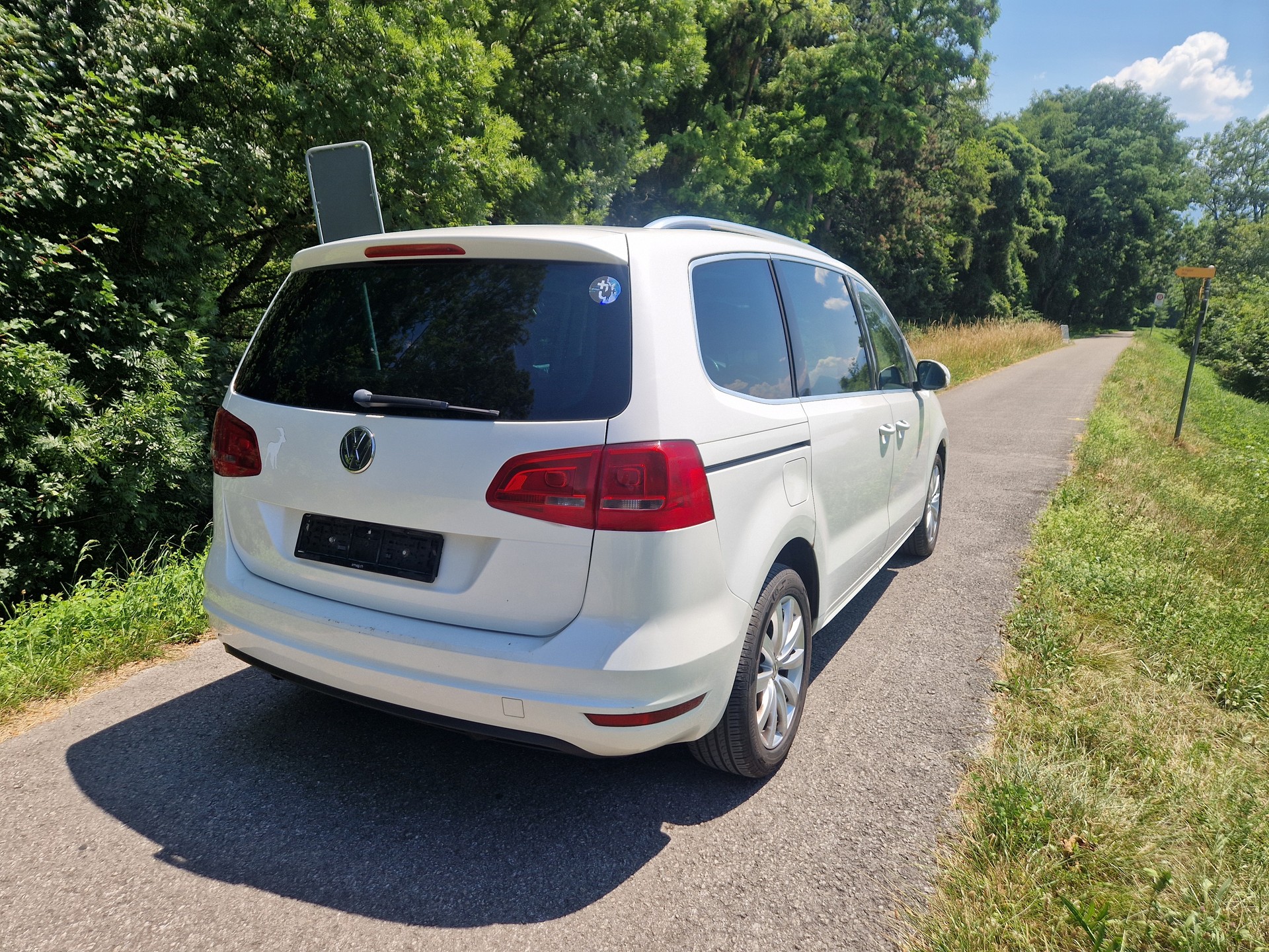 VW Sharan 2.0 TDI BMT Comfortline 4Motion-image-3