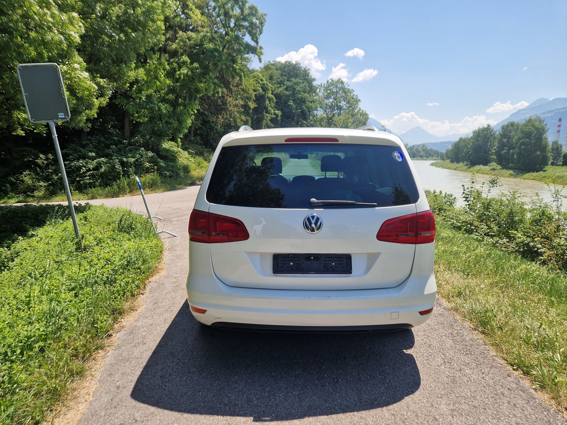 VW Sharan 2.0 TDI BMT Comfortline 4Motion-image-4