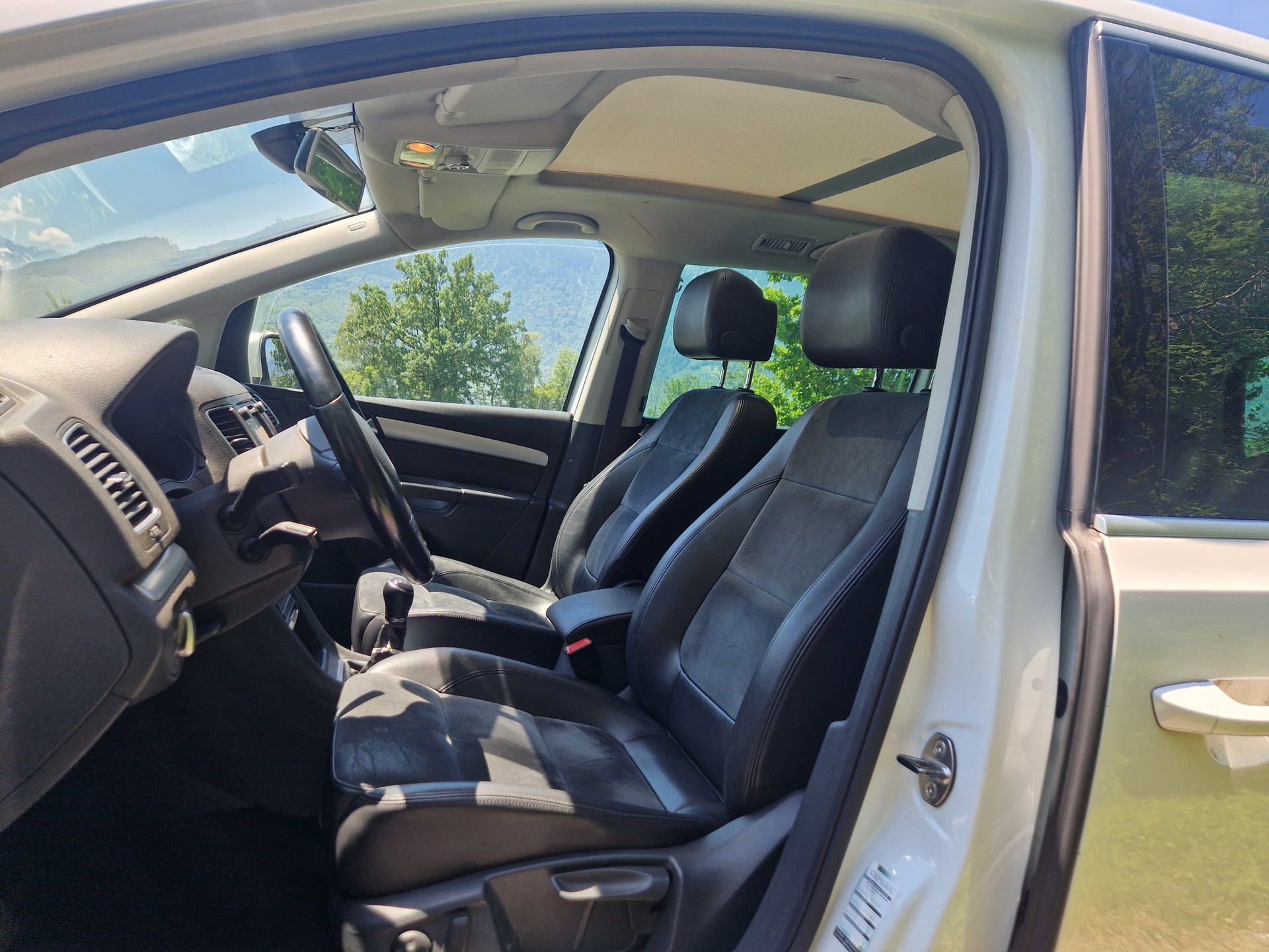 VW Sharan 2.0 TDI BMT Comfortline 4Motion-image-10
