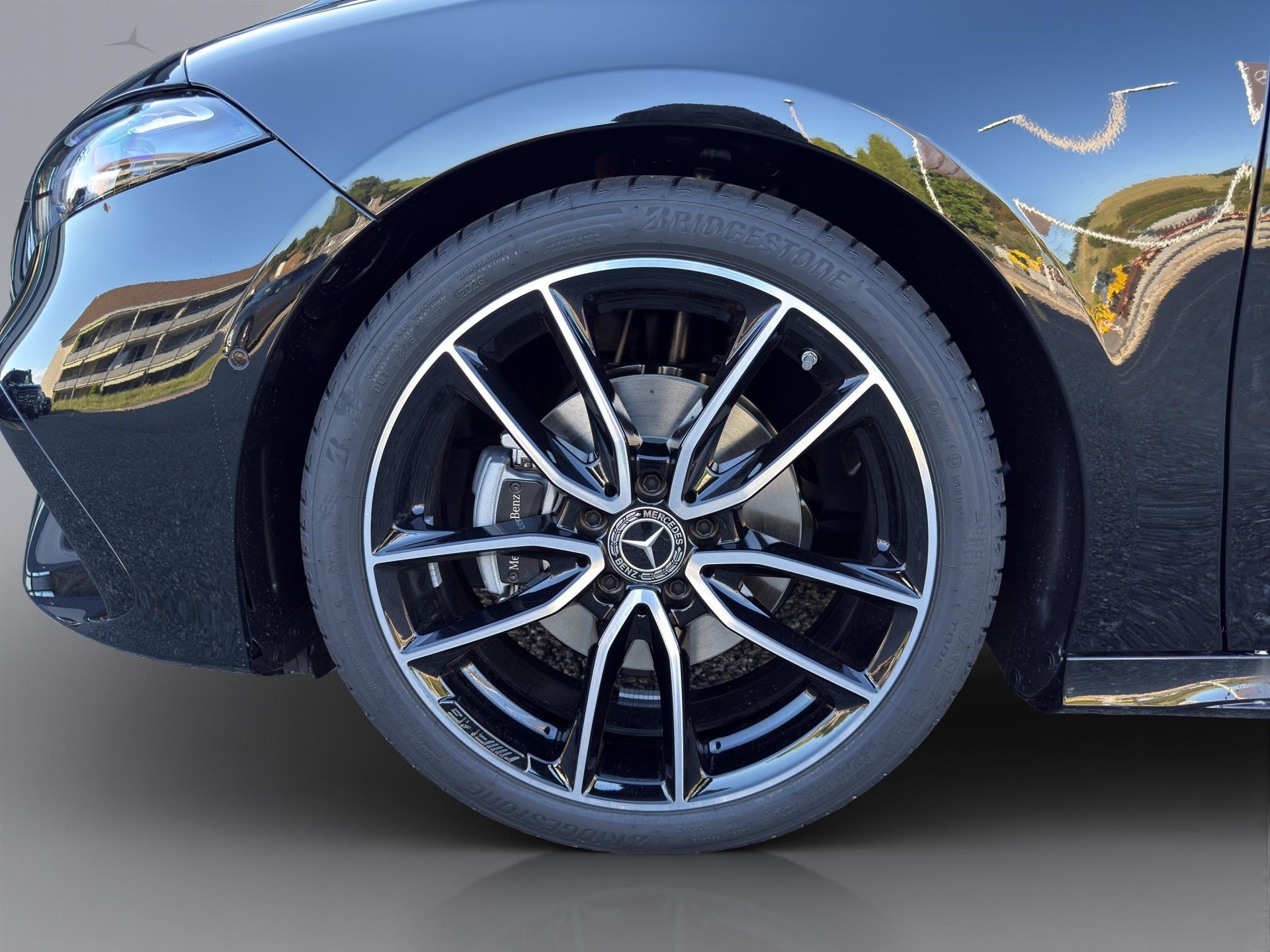 MERCEDES-BENZ A 200 AMG Line-image-19