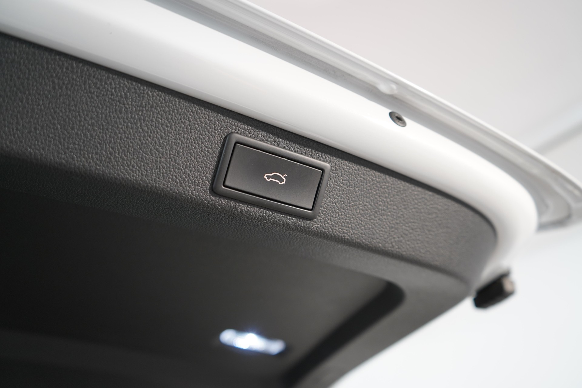 SKODA Superb Combi 1.4 TSI PHEV SportLine DSG-image-20