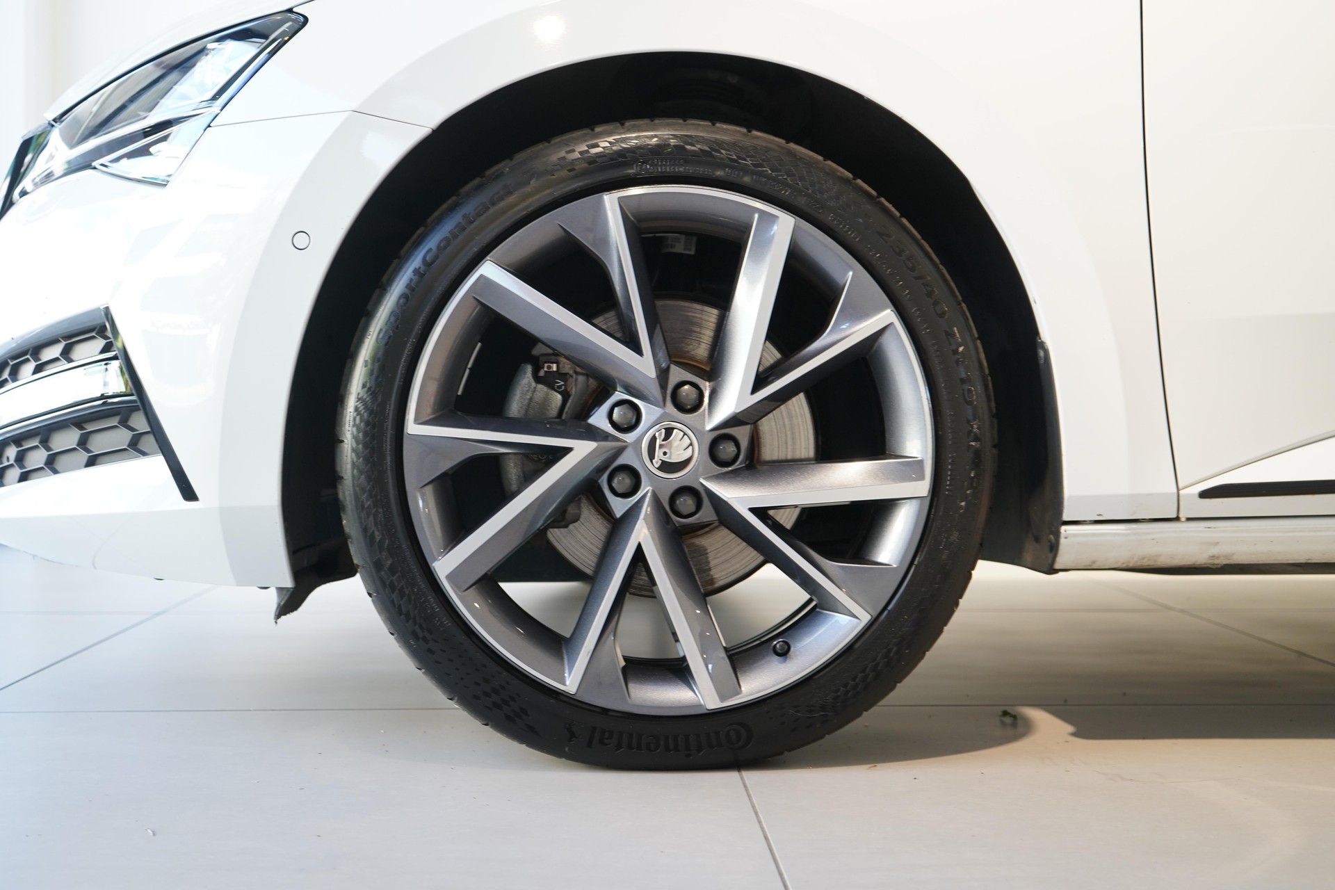 SKODA Superb Combi 1.4 TSI PHEV SportLine DSG-image-22