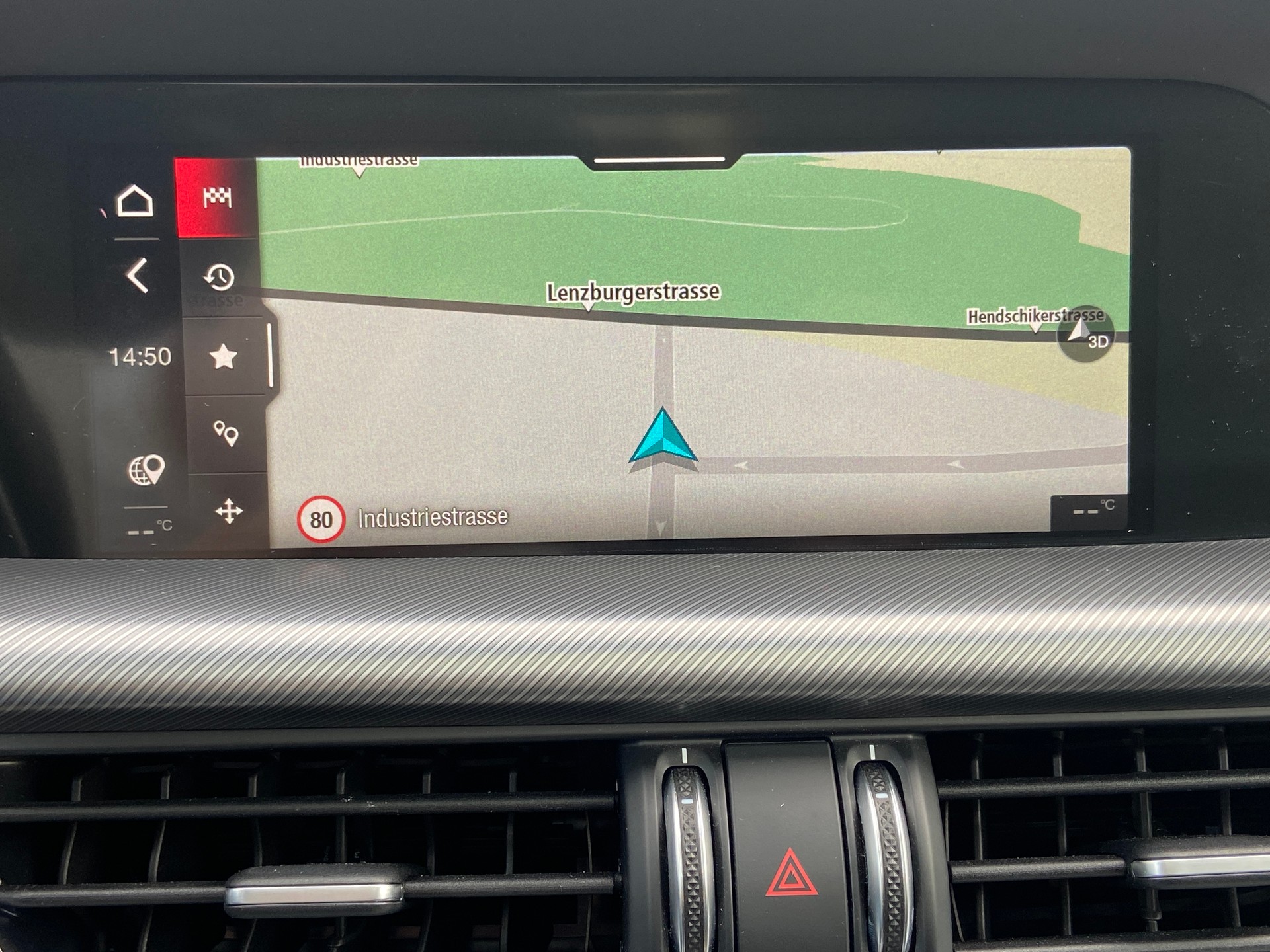 ALFA ROMEO Stelvio 2.0 Veloce Premium Sky Q4 AT8-image-15