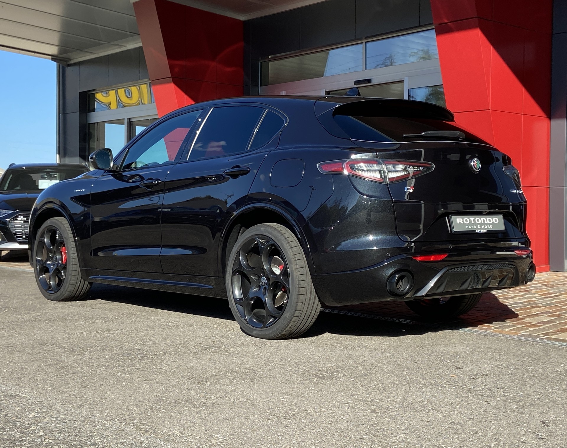 ALFA ROMEO Stelvio 2.0 Veloce Premium Sky Q4 AT8-image-19