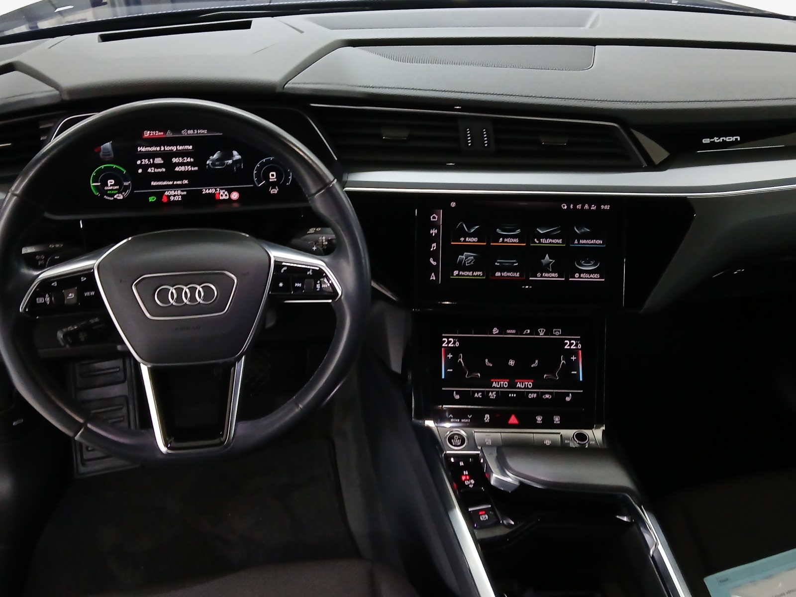 AUDI e-tron 55 Sportback Advanced quattro-image-8