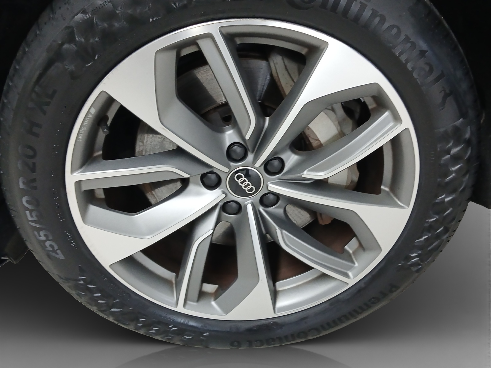 AUDI e-tron 55 Sportback Advanced quattro-image-13