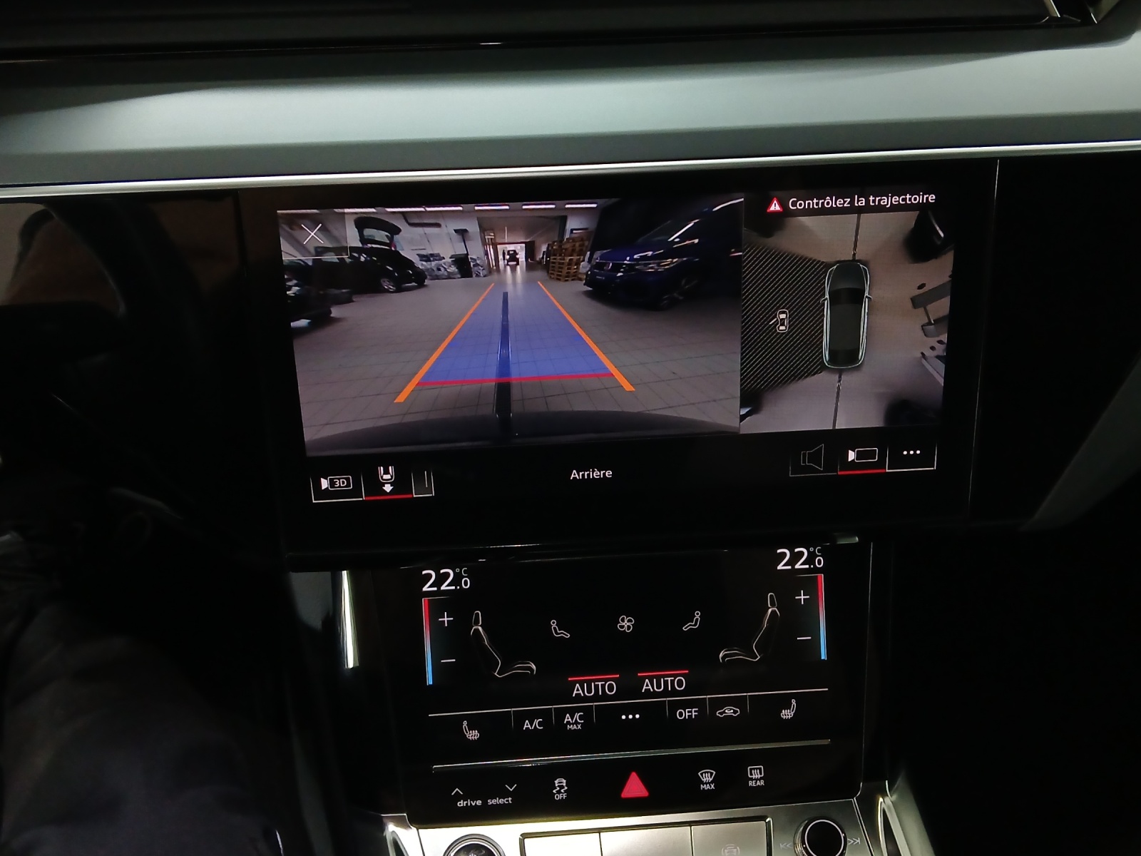 AUDI e-tron 55 Sportback Advanced quattro-image-15