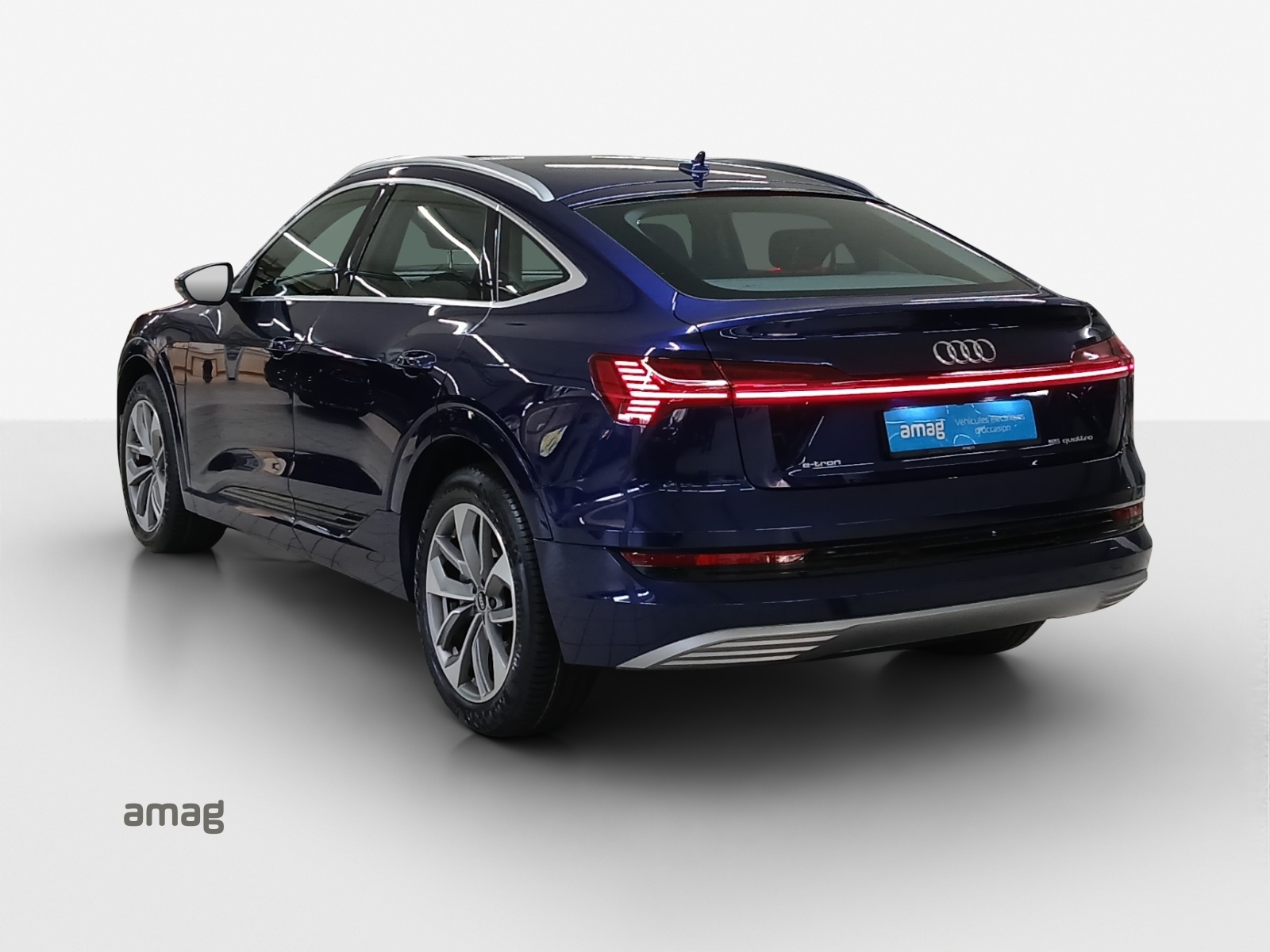 AUDI e-tron 55 Sportback Advanced quattro-image-2