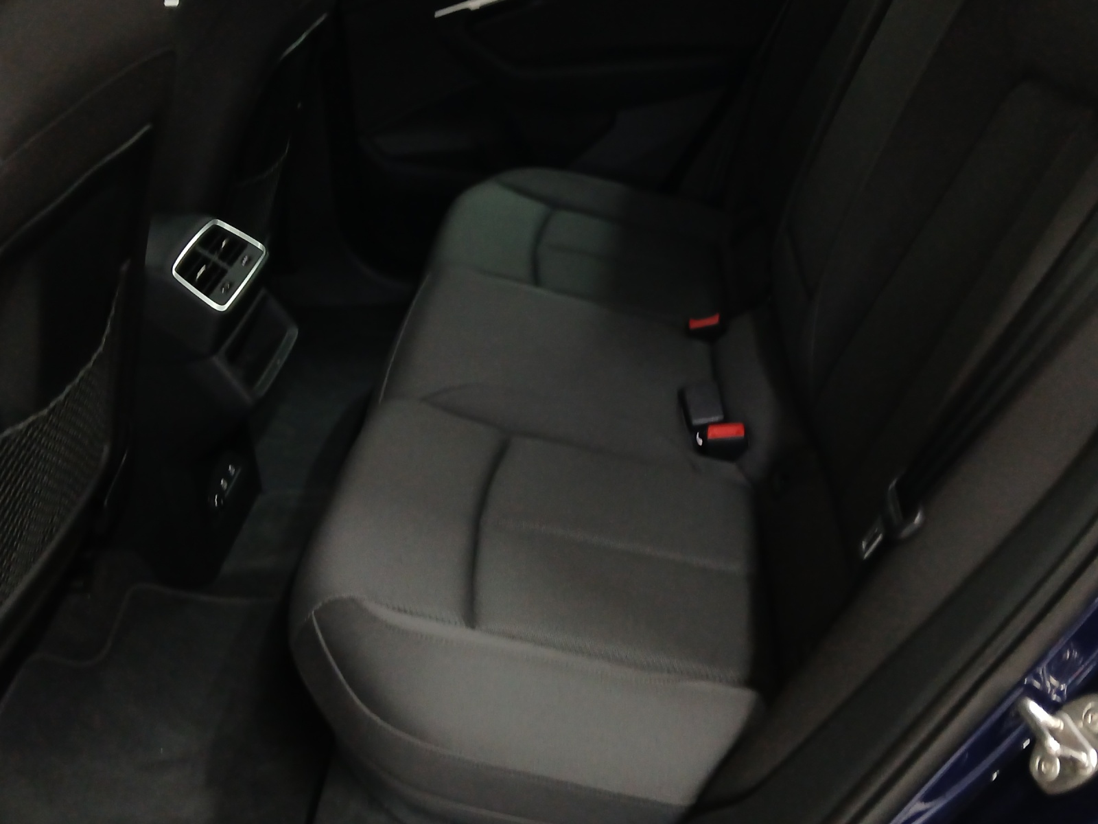 AUDI e-tron 55 Sportback Advanced quattro-image-11