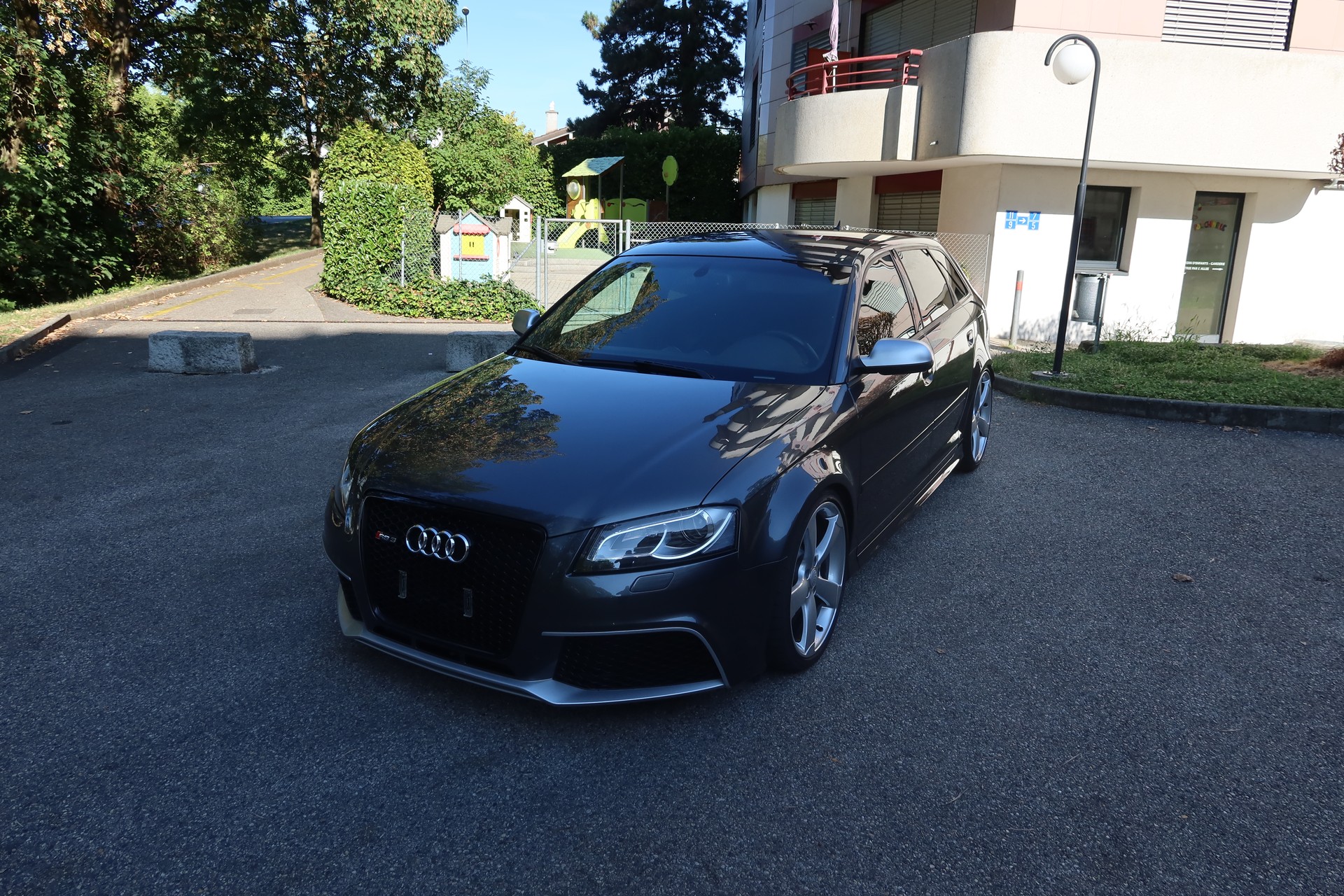 AUDI 2.5 T FSI quattro S-Tronic-image-1