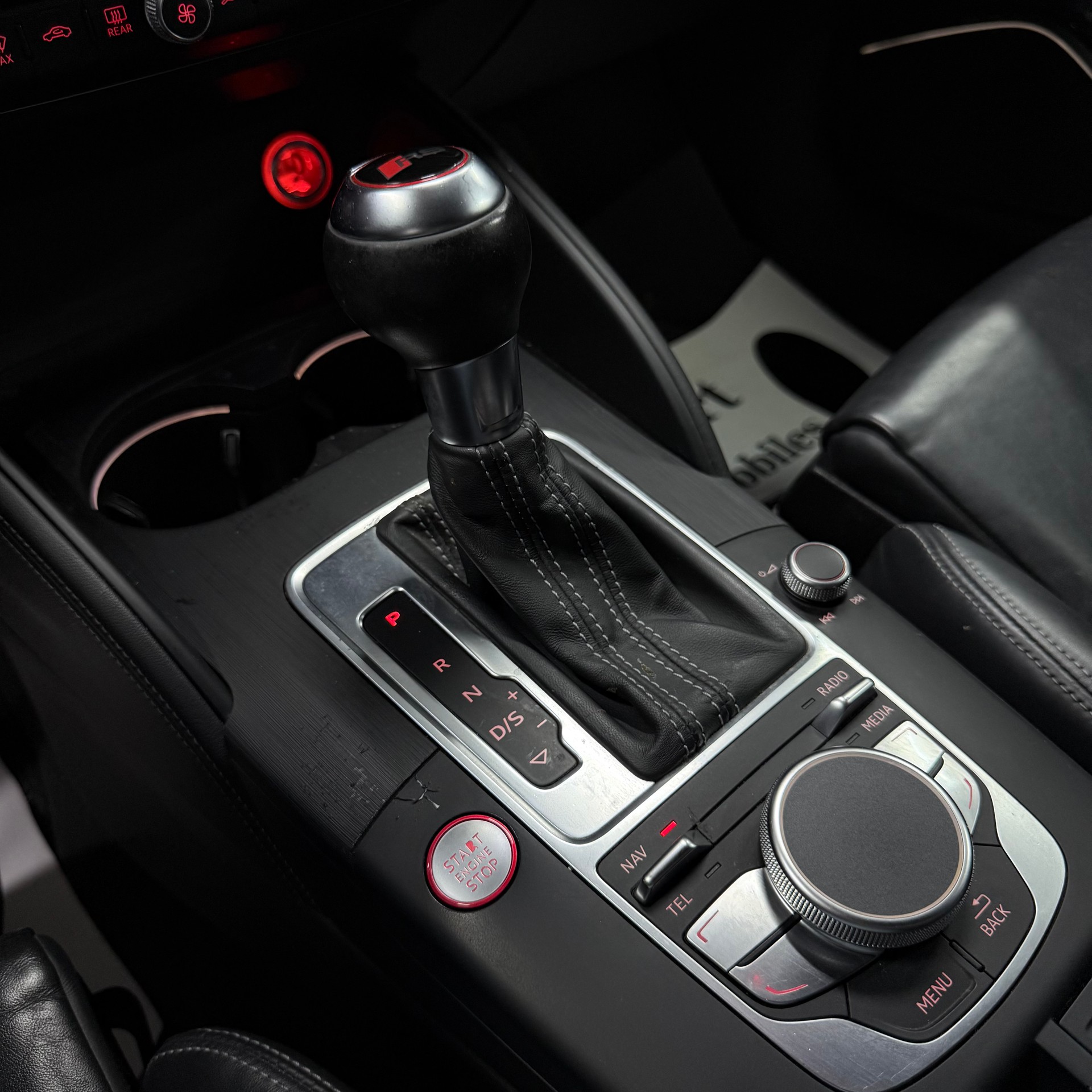 AUDI RS3 2.5 TSI quattro S-tronic-image-11